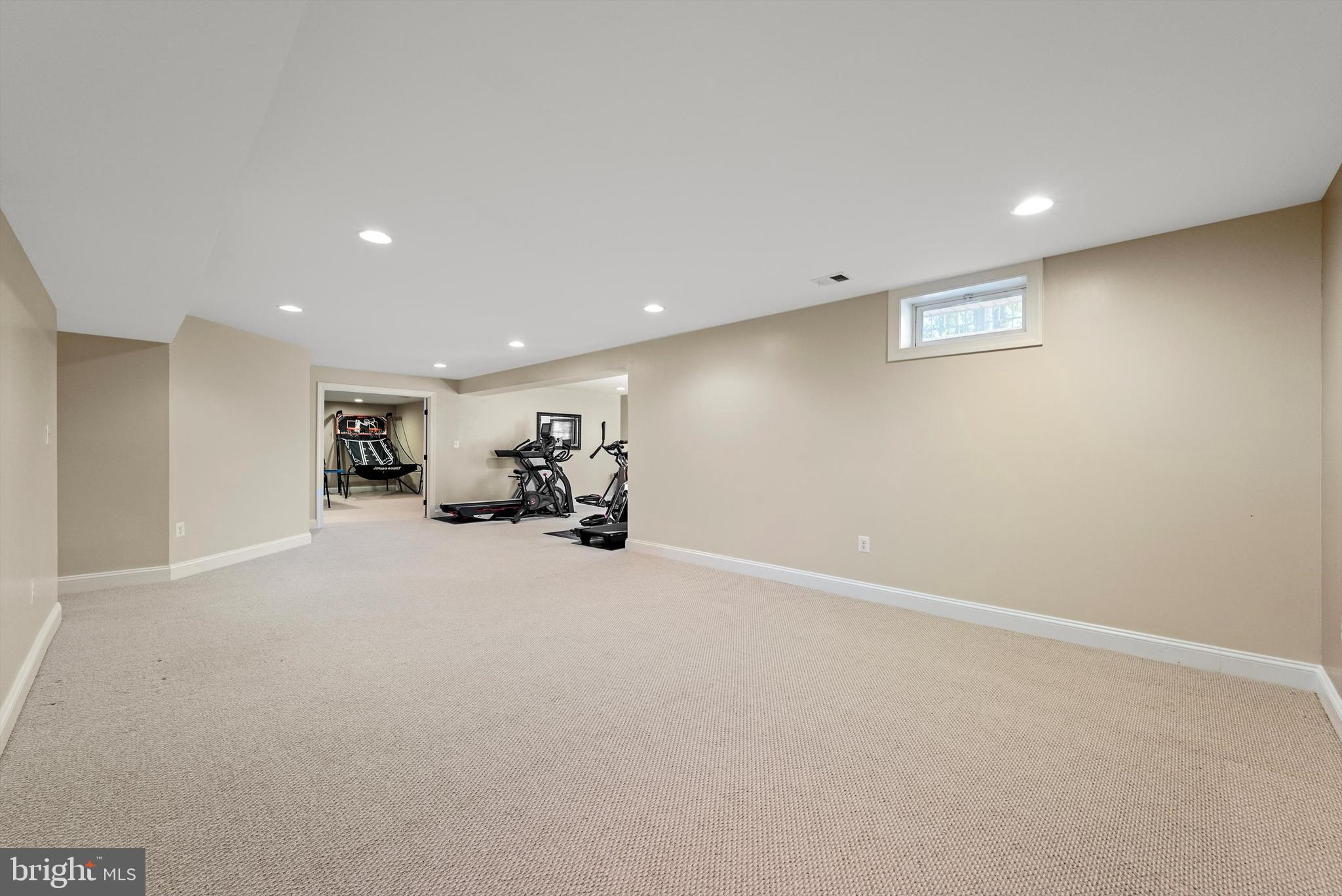 MADISON GROVE - Residential