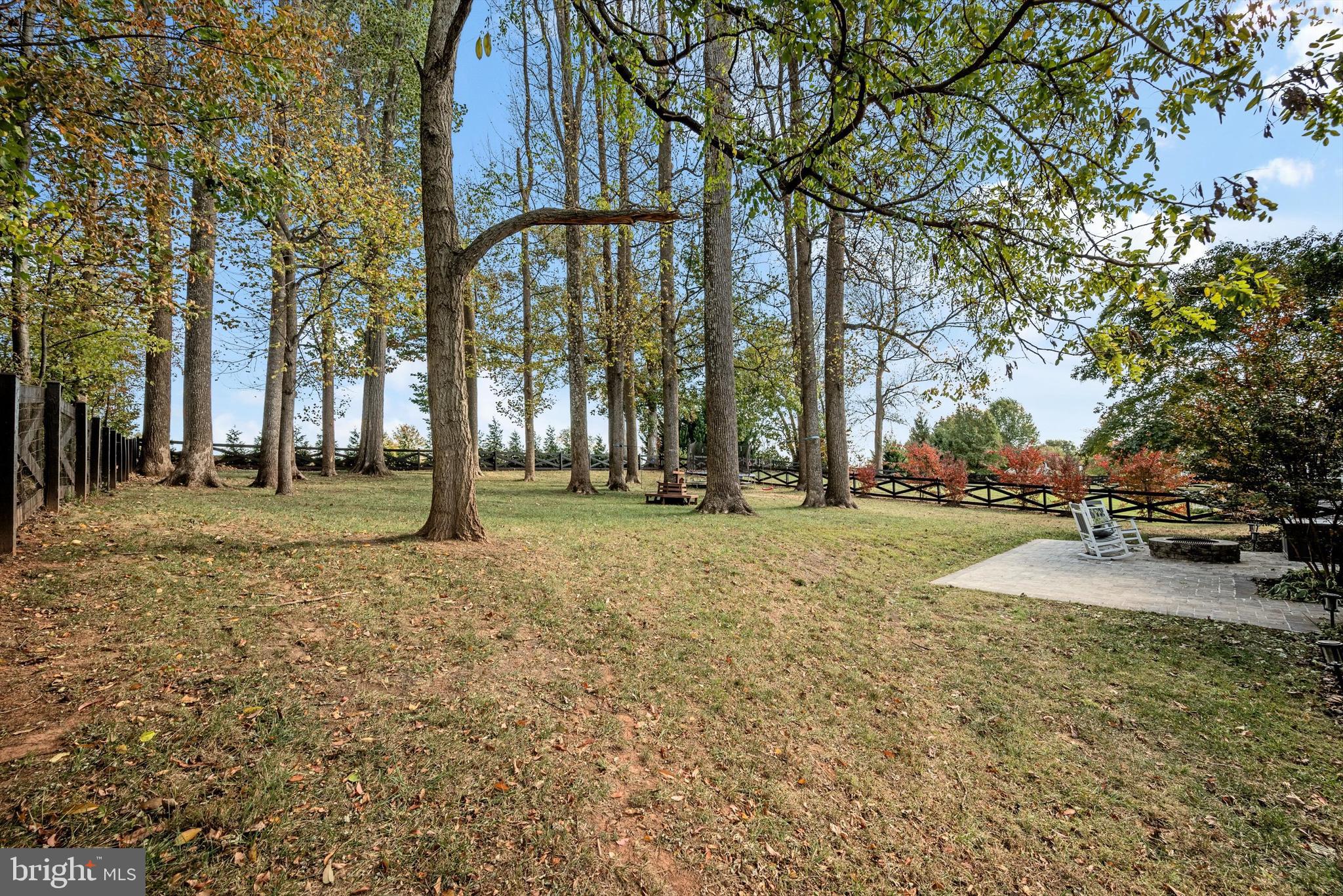 MADISON GROVE - Residential