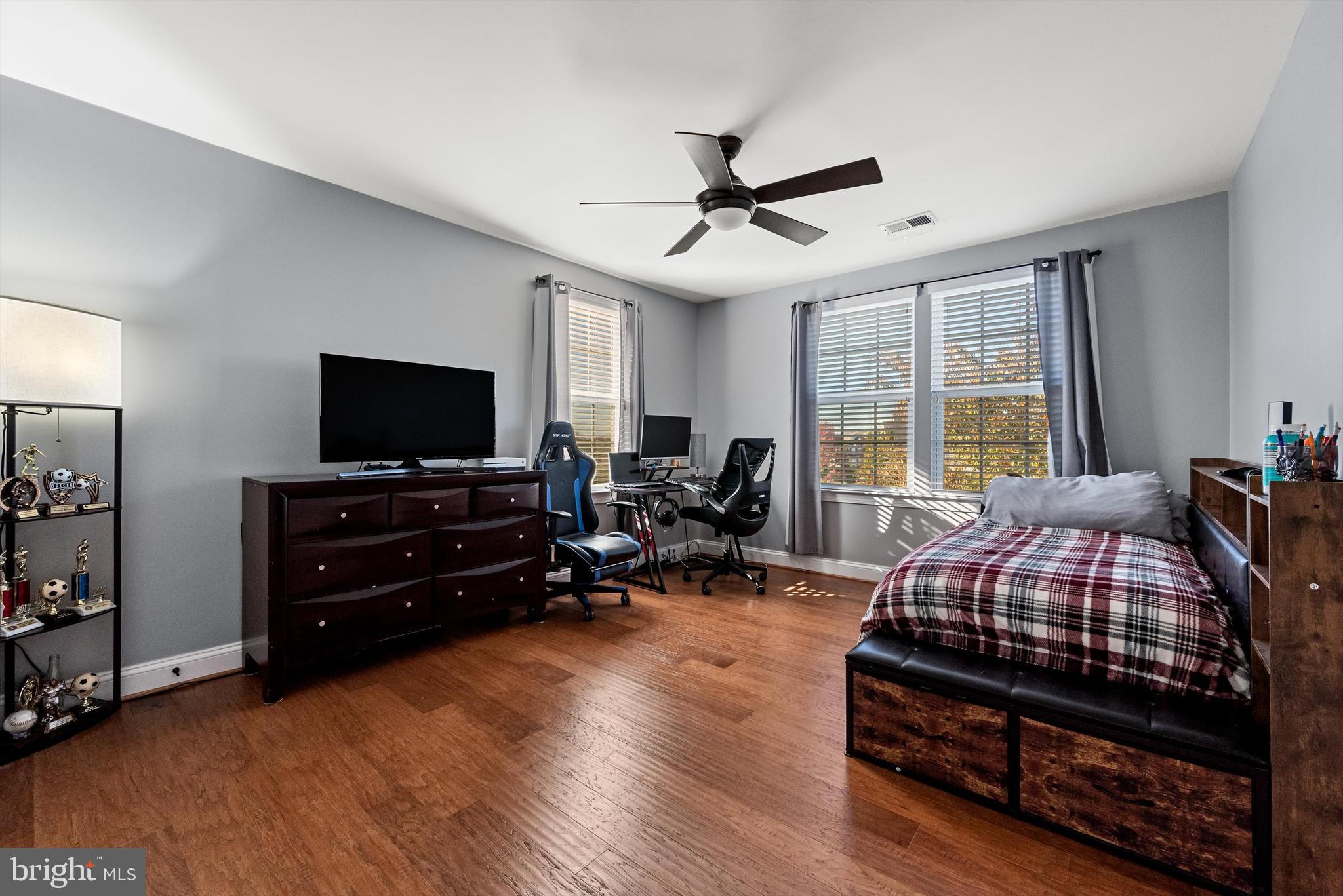 MADISON GROVE - Residential