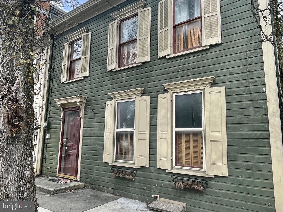 CARLISLE HISTORIC DISTRICT - Residential