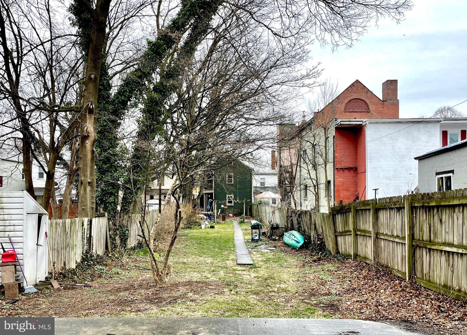 CARLISLE HISTORIC DISTRICT - Residential