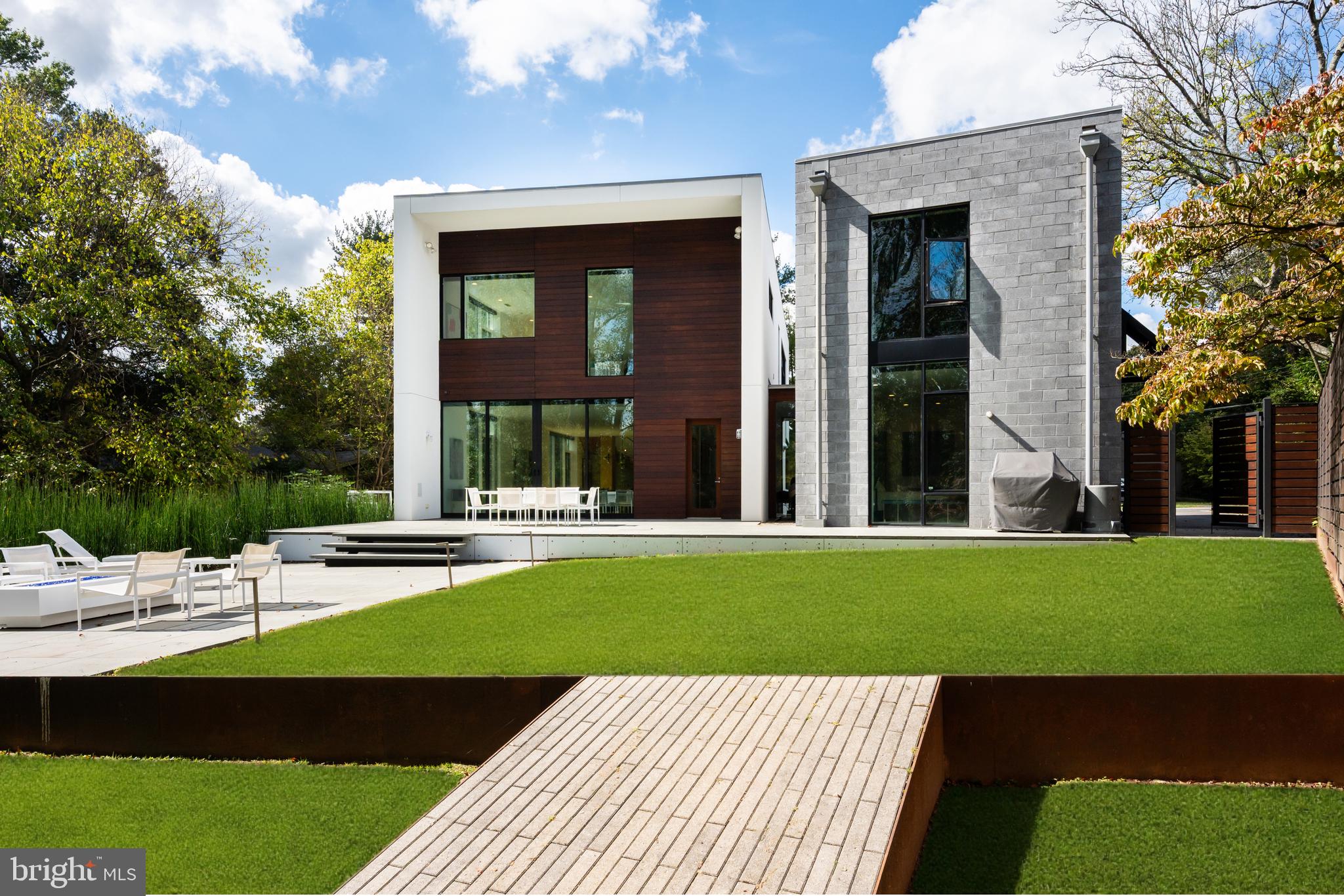 CHEVY CHASE - Residential