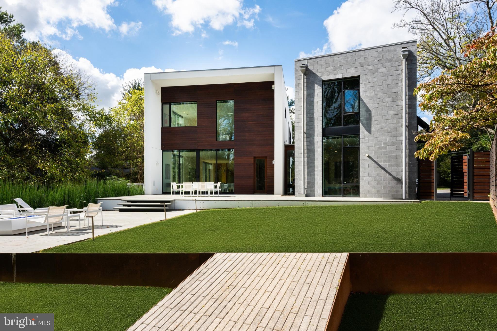 CHEVY CHASE - Residential