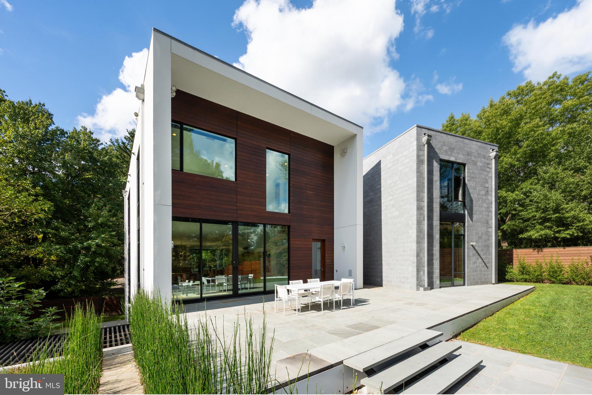 CHEVY CHASE - Residential