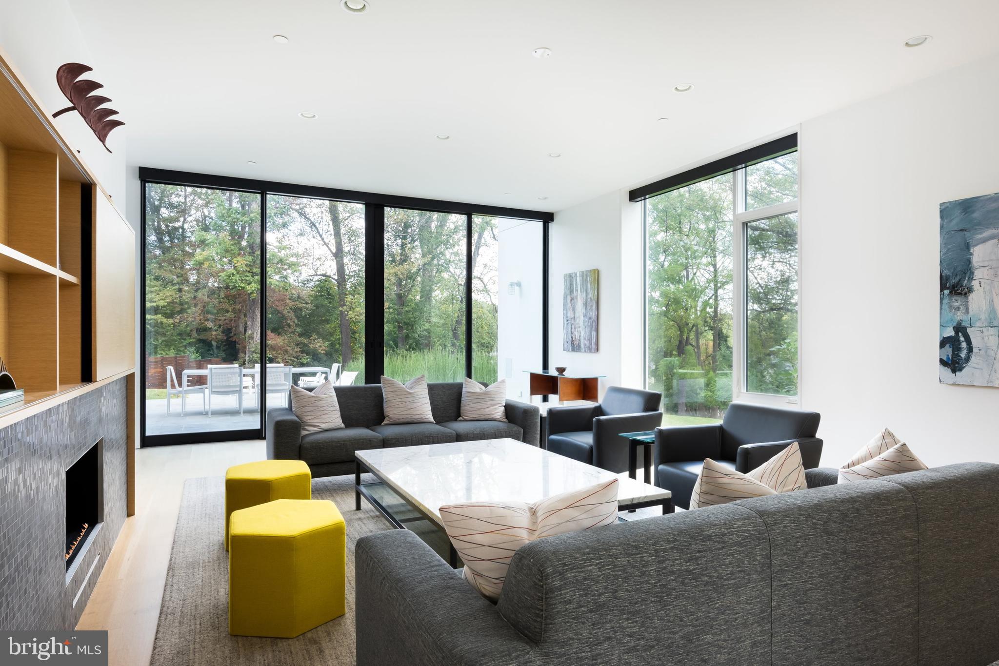 CHEVY CHASE - Residential