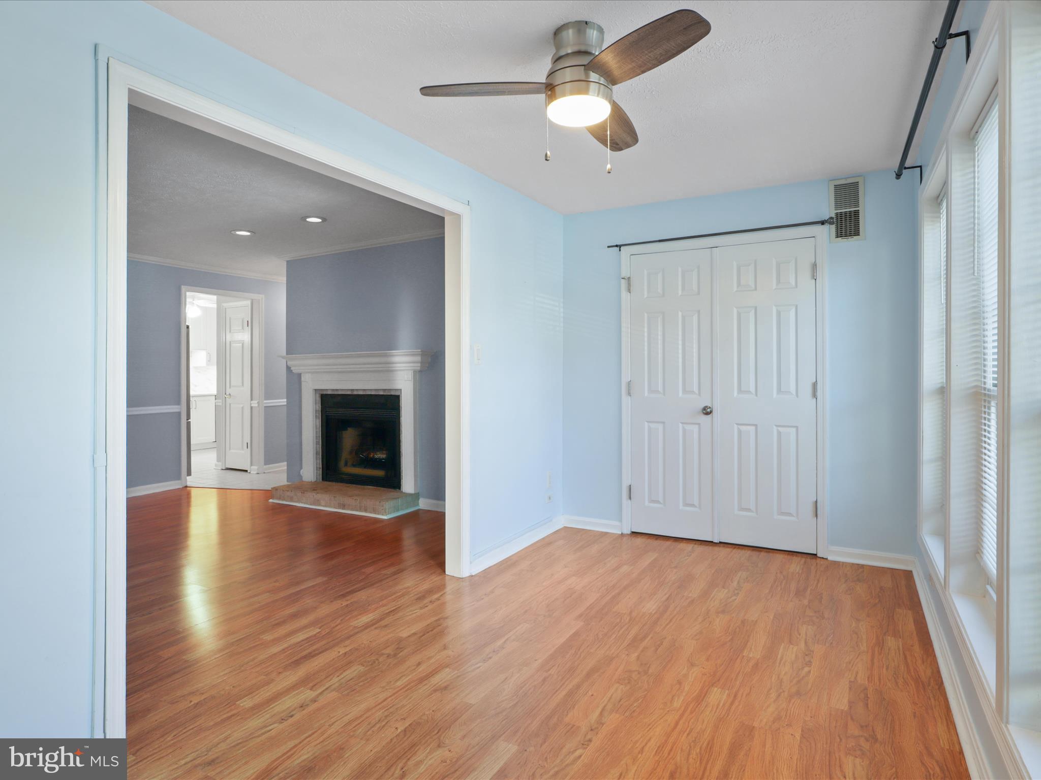 THE OAKTON - Residential Lease