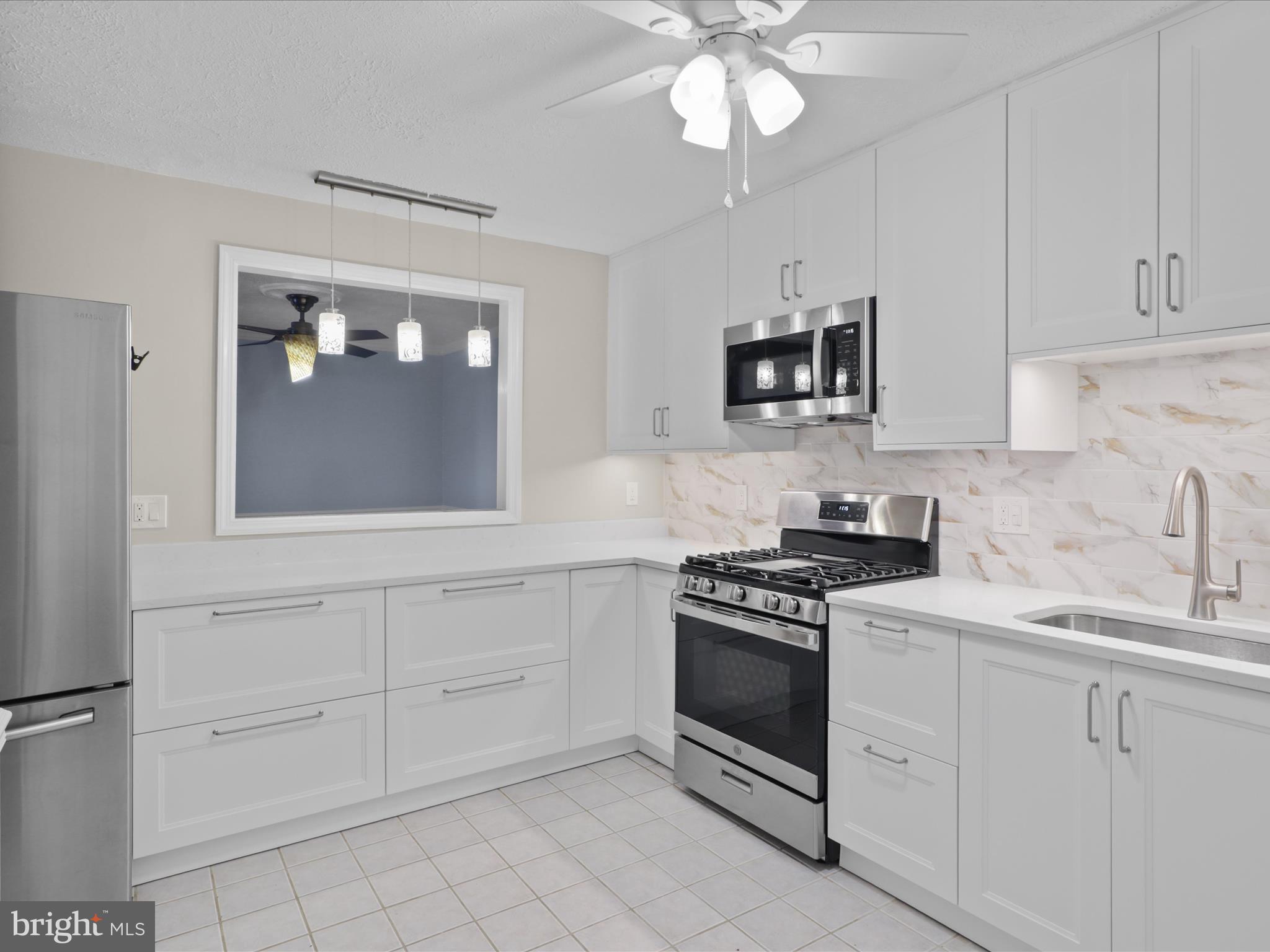 THE OAKTON - Residential Lease