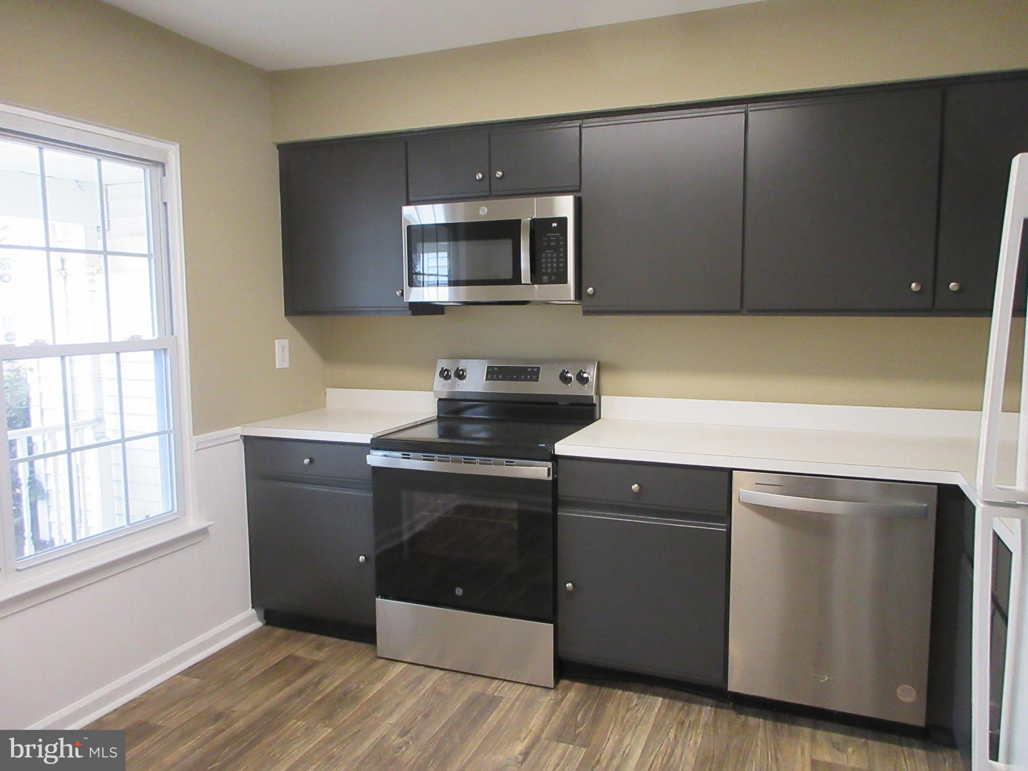 VILLAGE SHIRES - Residential