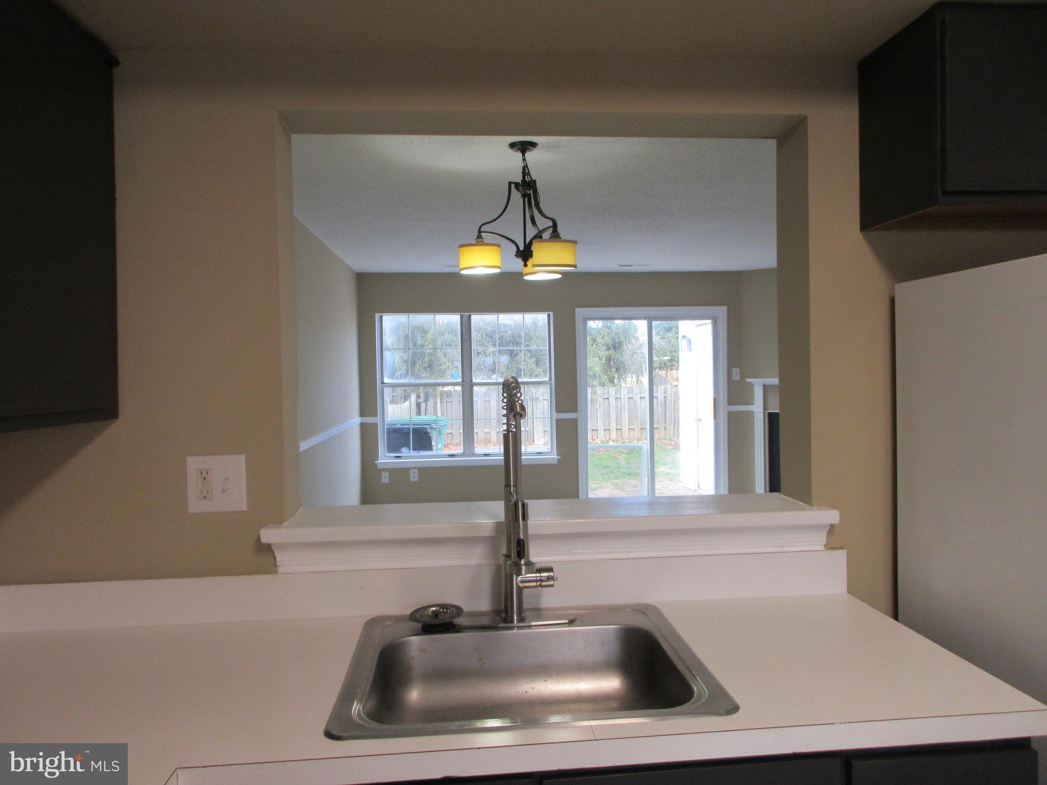 VILLAGE SHIRES - Residential