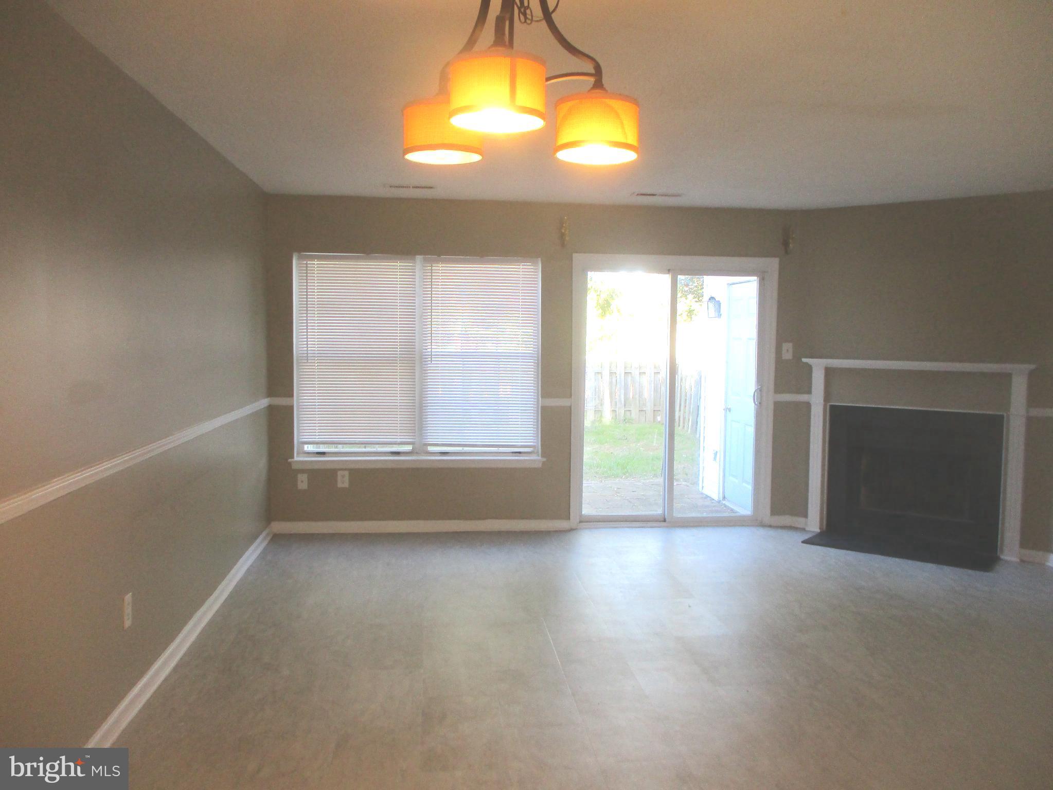 VILLAGE SHIRES - Residential