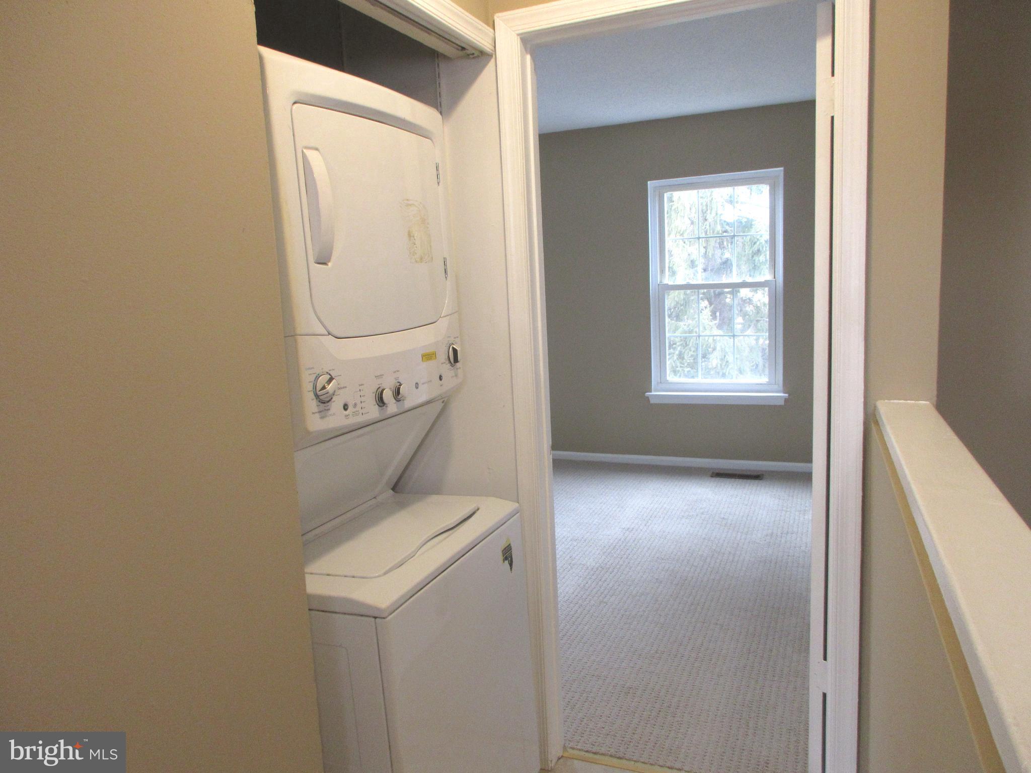 VILLAGE SHIRES - Residential