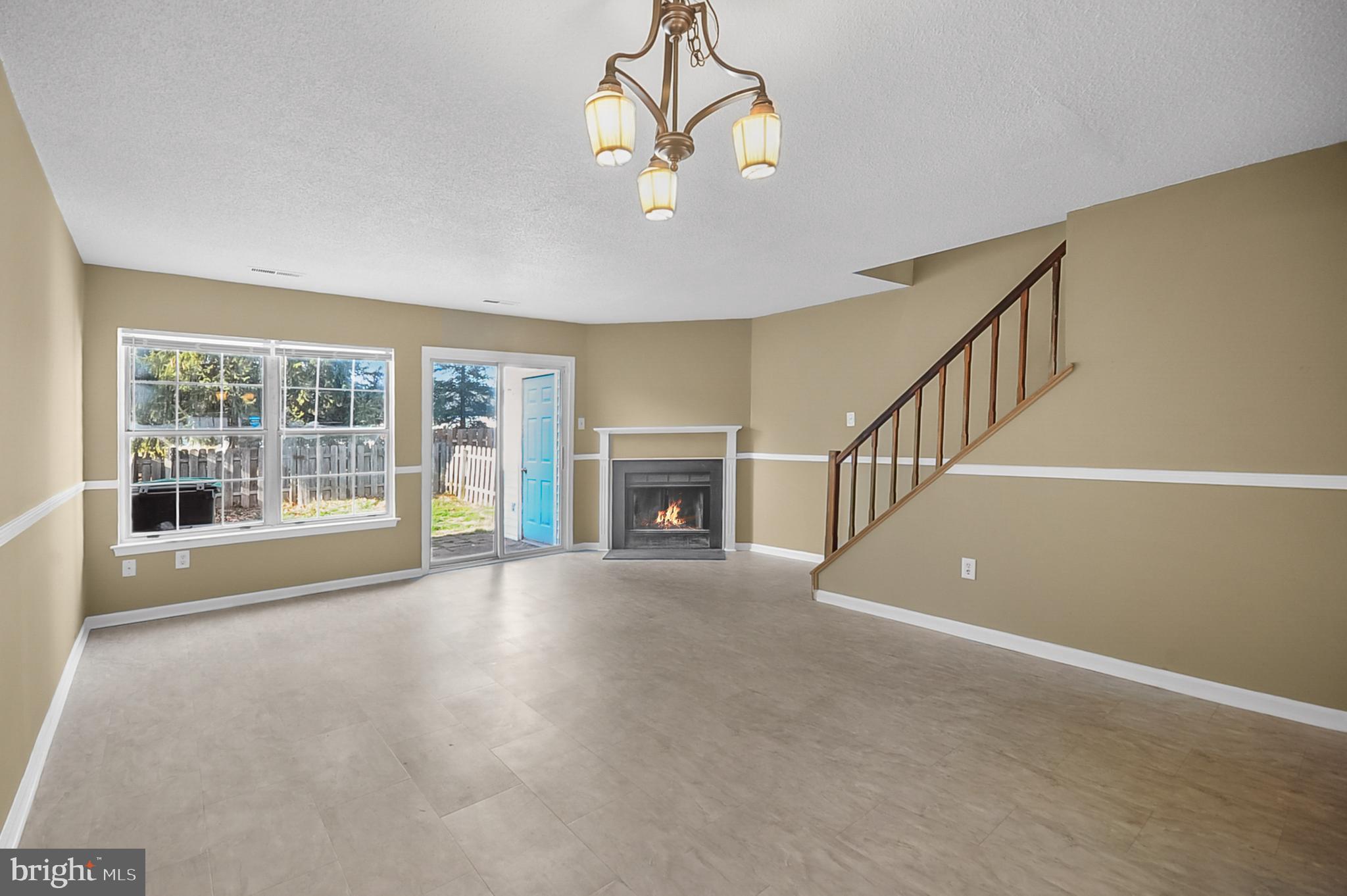 VILLAGE SHIRES - Residential