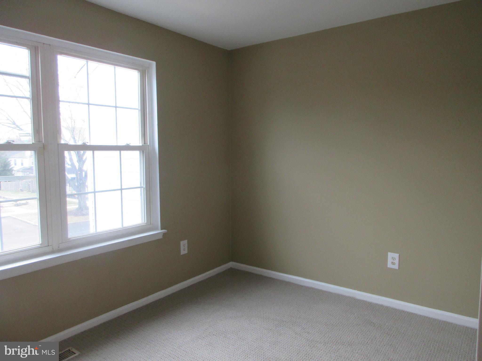 VILLAGE SHIRES - Residential