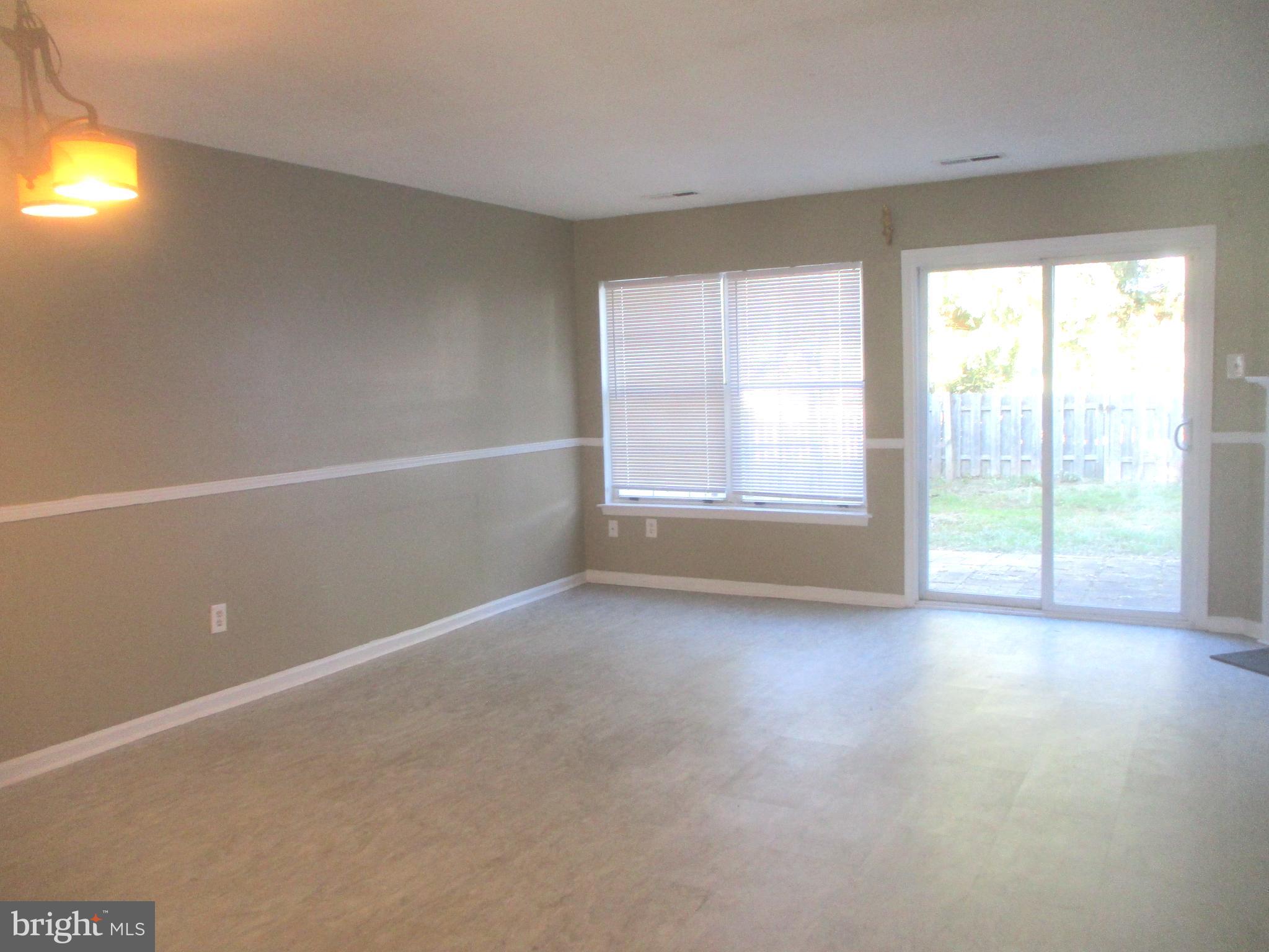 VILLAGE SHIRES - Residential