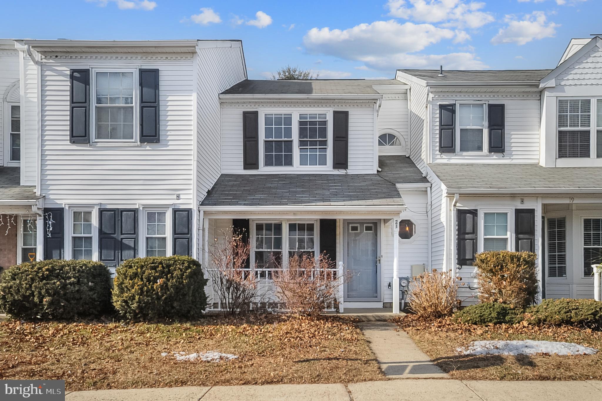 VILLAGE SHIRES - Residential