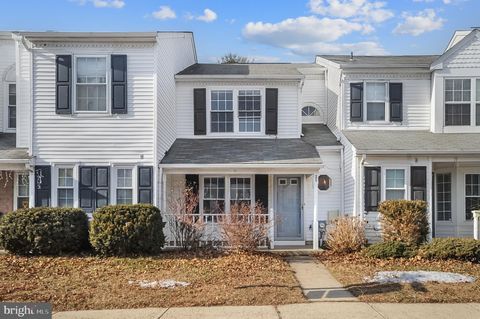 21 VAN HORN PLACE HOLLAND PA 18966