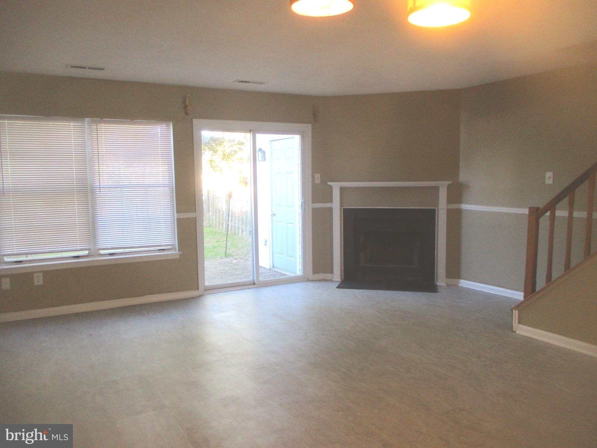 VILLAGE SHIRES - Residential