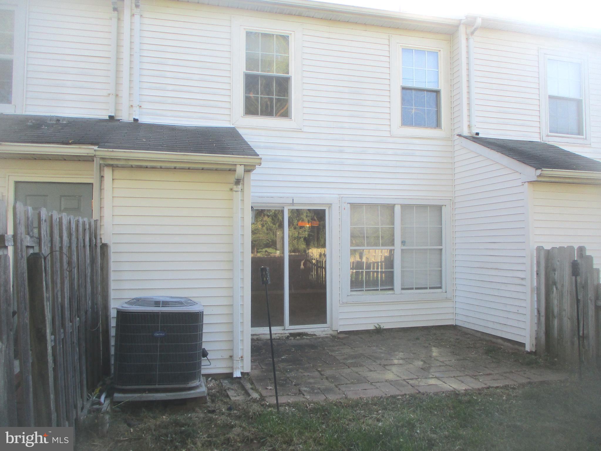 VILLAGE SHIRES - Residential