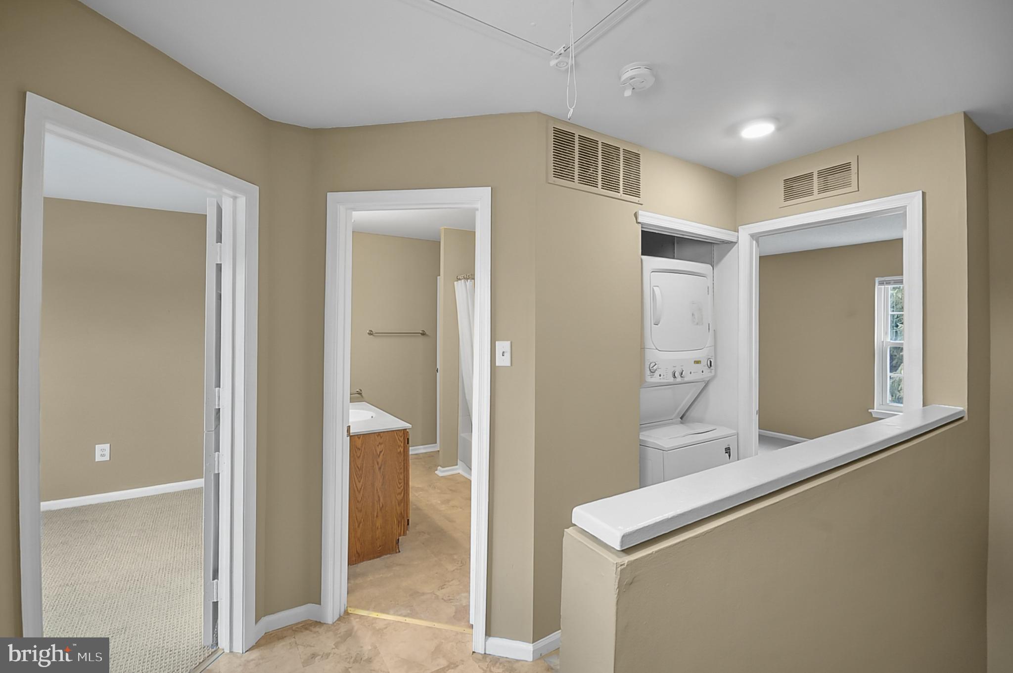 VILLAGE SHIRES - Residential