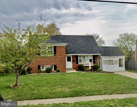 Photo of 5818 Channing Road, SPRINGFIELD, VA 22150 (MLS # VAFX2339214)