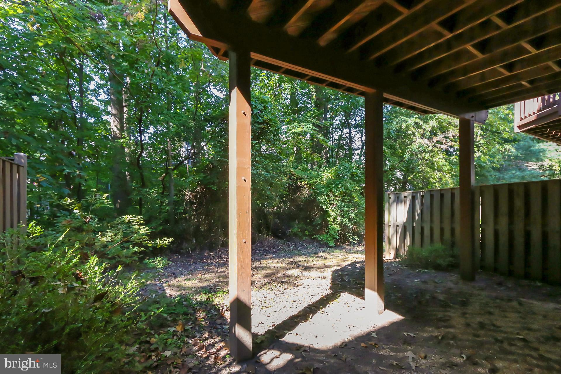 FAIR LAKES COURT - Residential