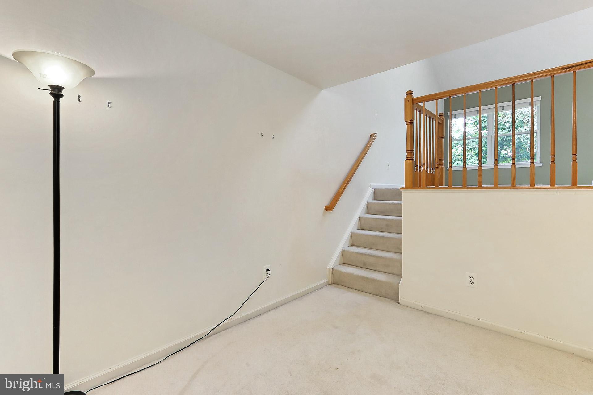 FAIR LAKES COURT - Residential