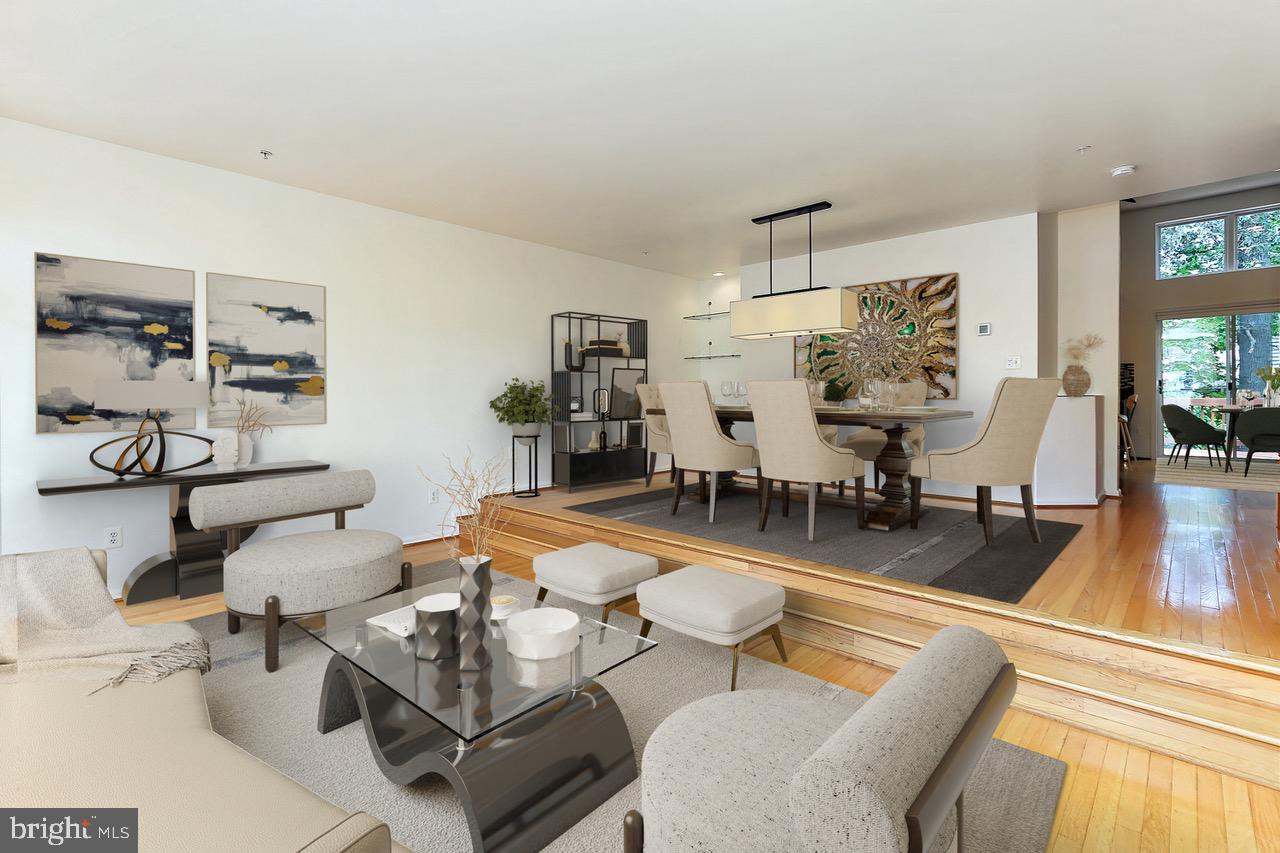 FAIR LAKES COURT - Residential