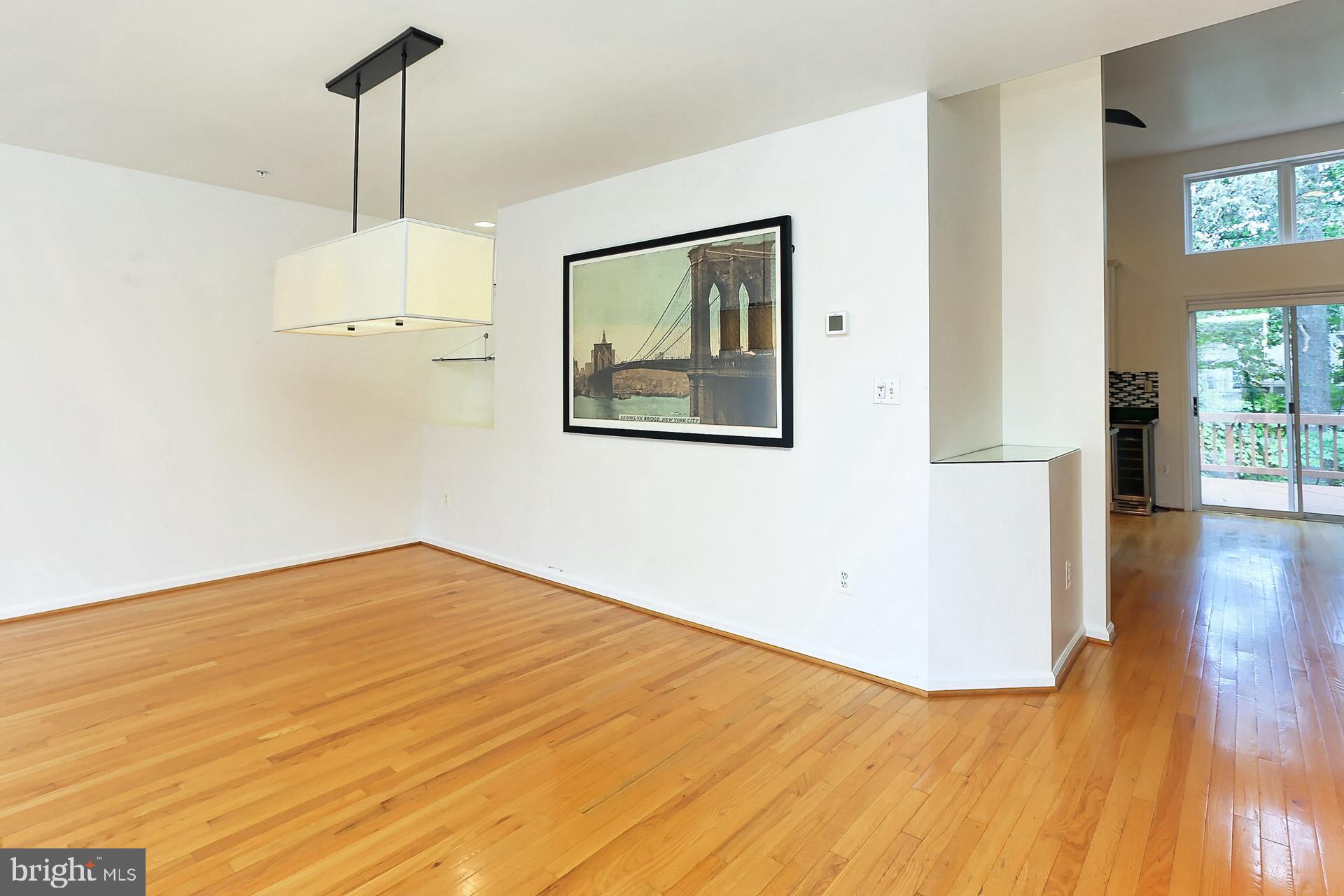 FAIR LAKES COURT - Residential