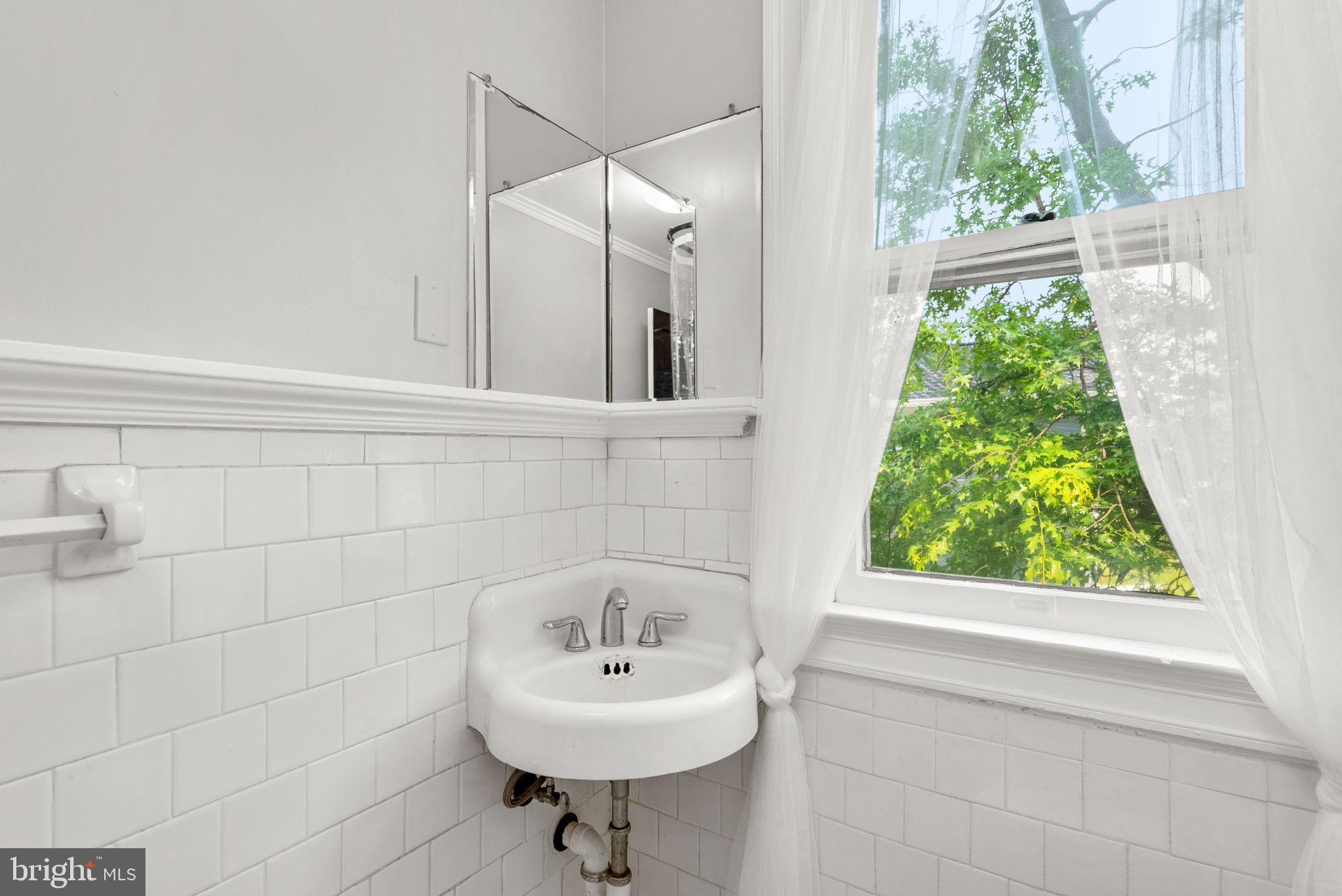 RIVERDALE PARK - Residential