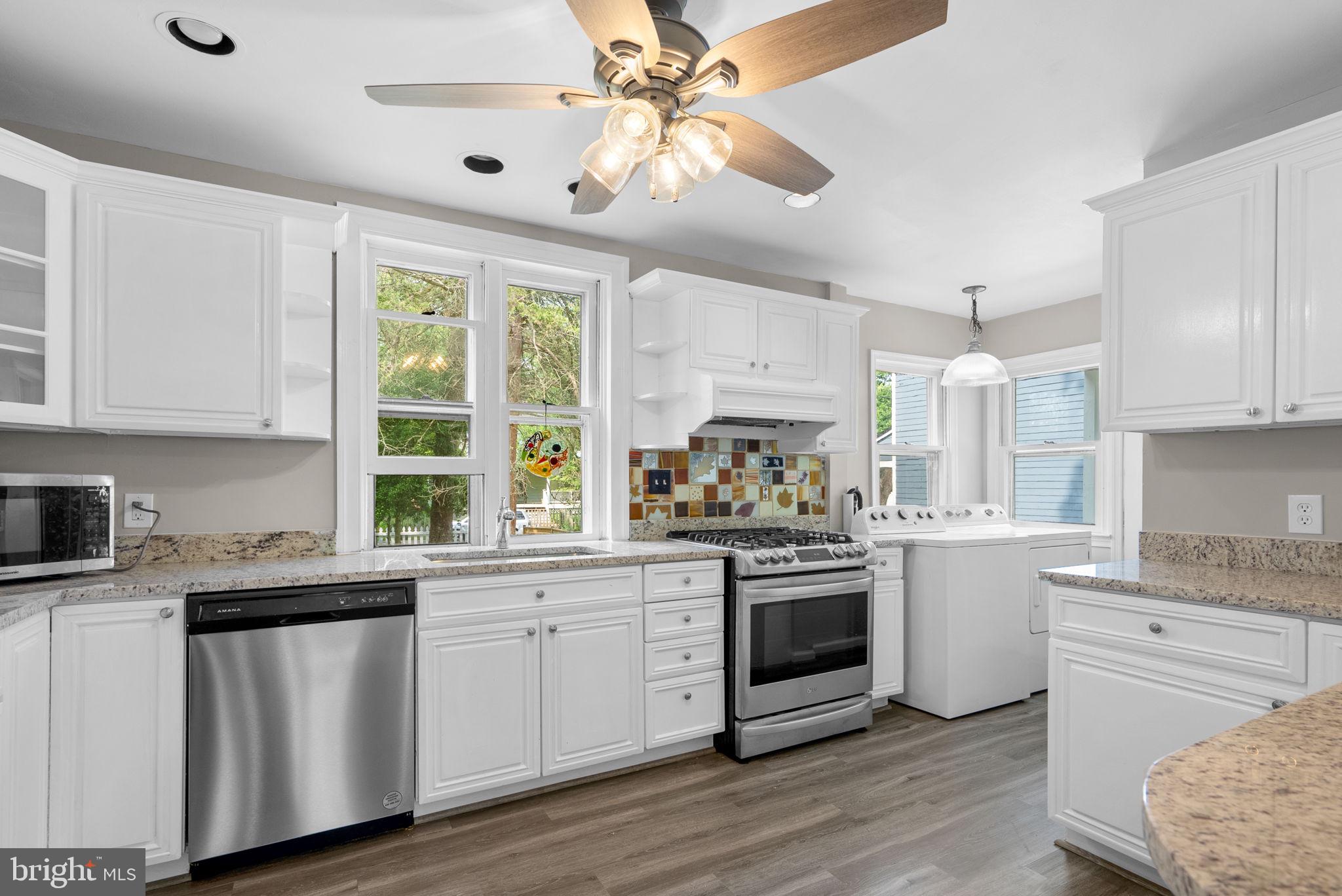 RIVERDALE PARK - Residential