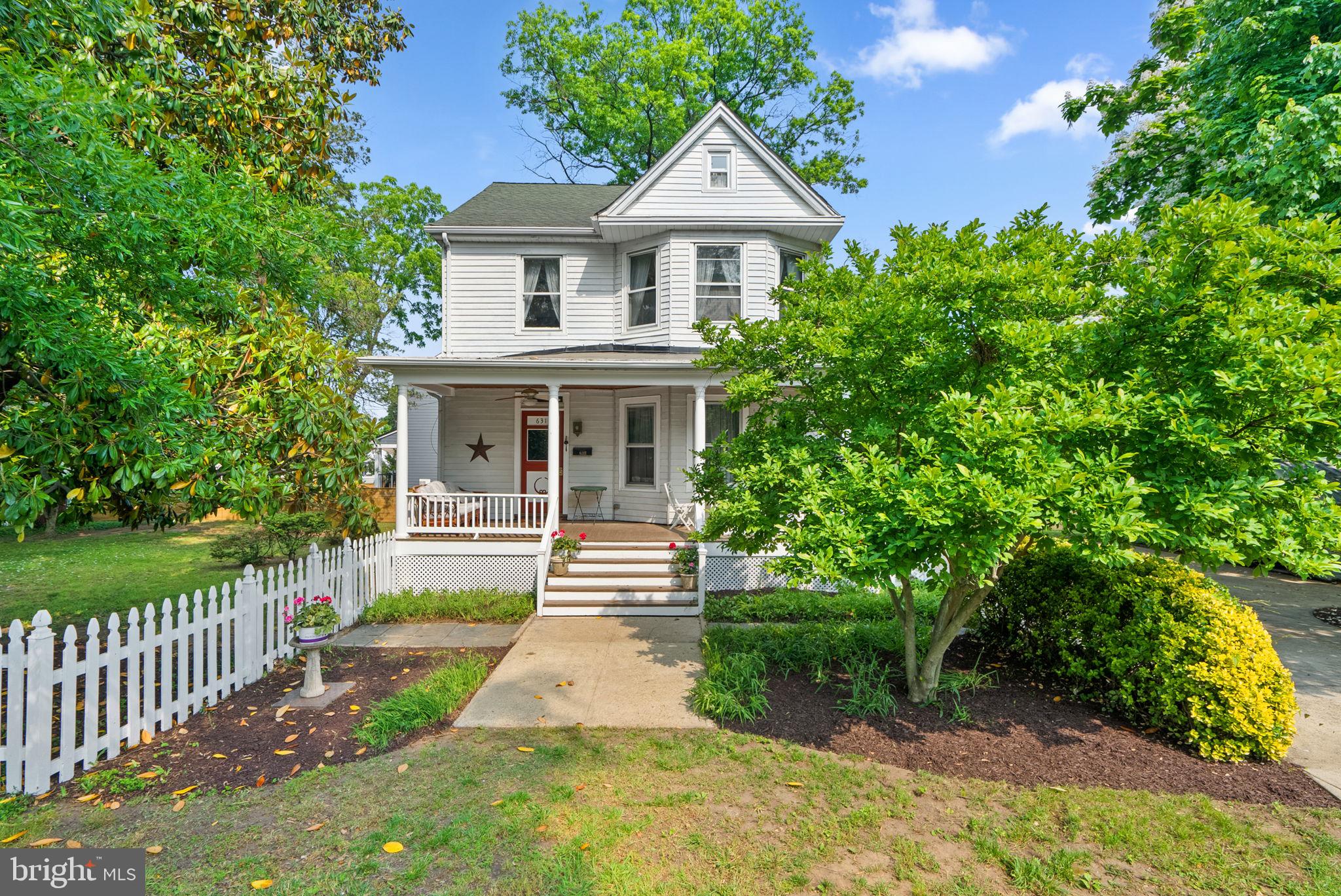 RIVERDALE PARK - Residential