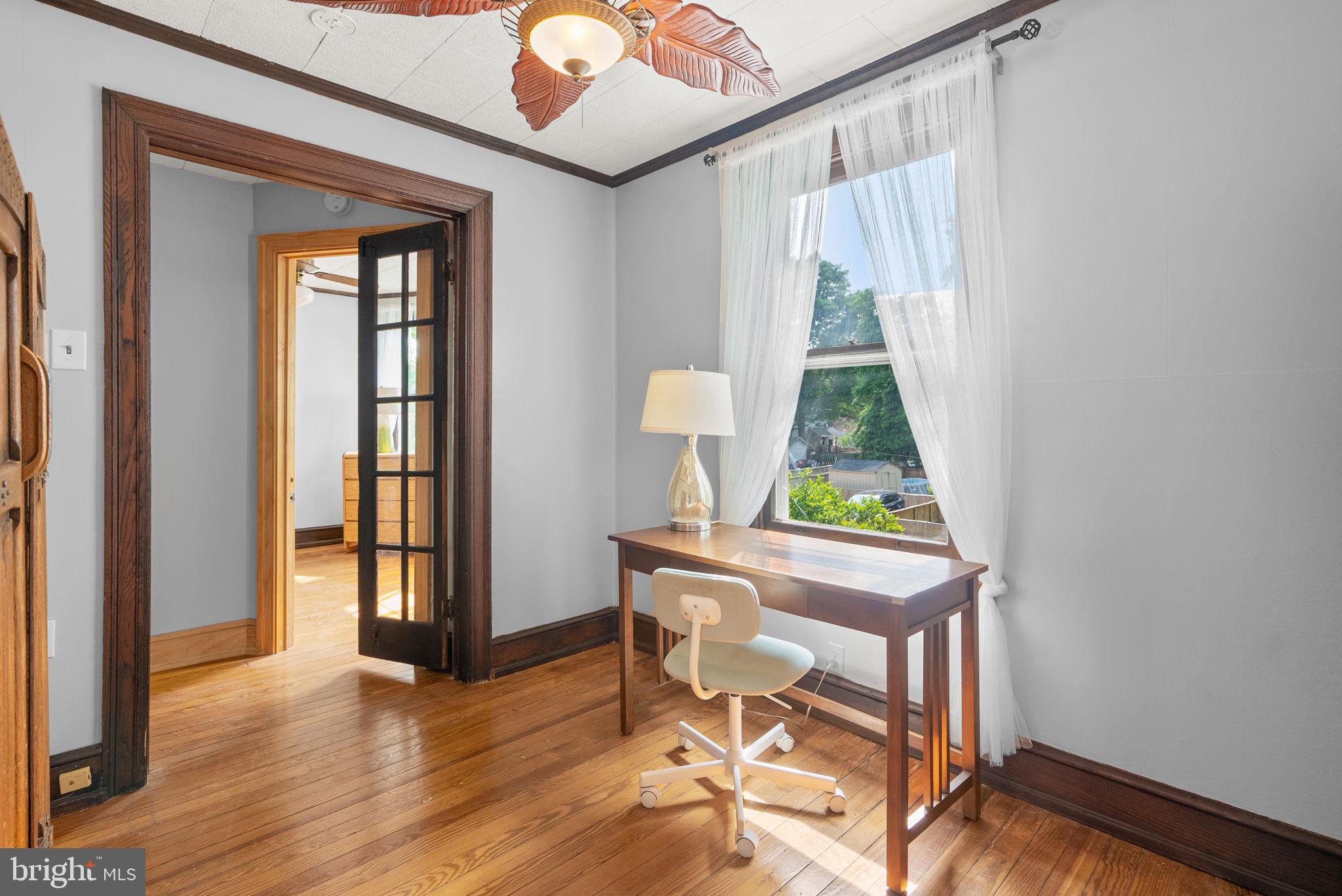 RIVERDALE PARK - Residential