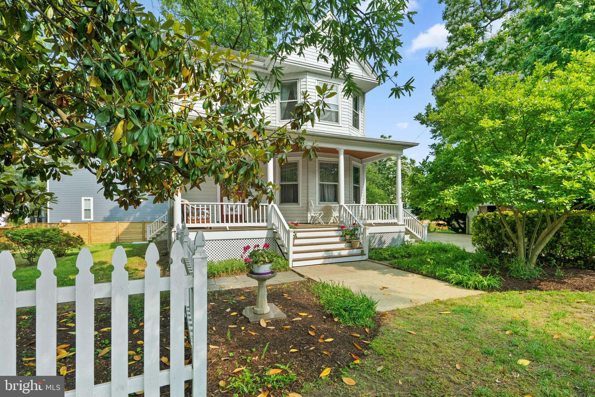 RIVERDALE PARK - Residential