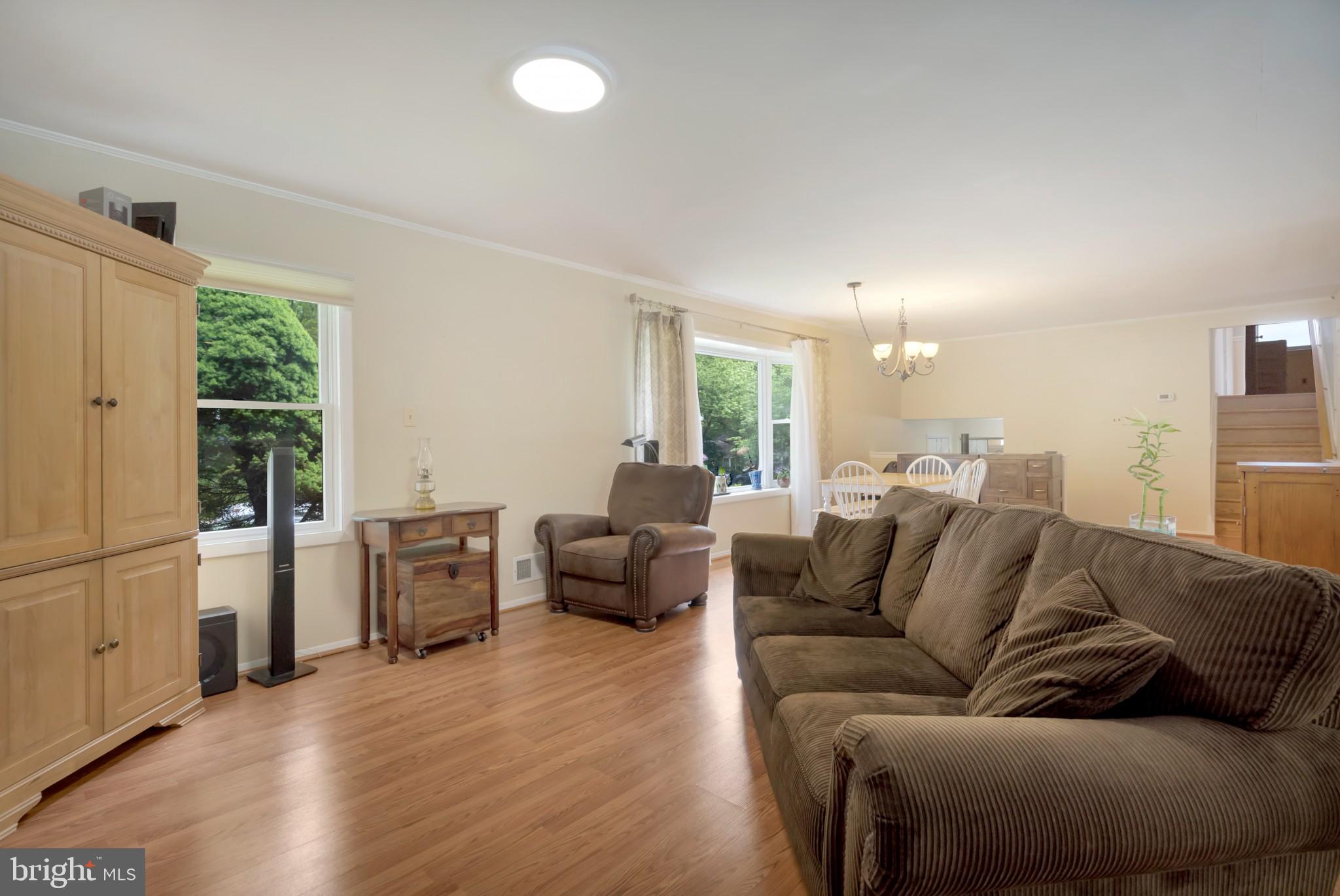 ROLLING VALLEY - Residential Lease