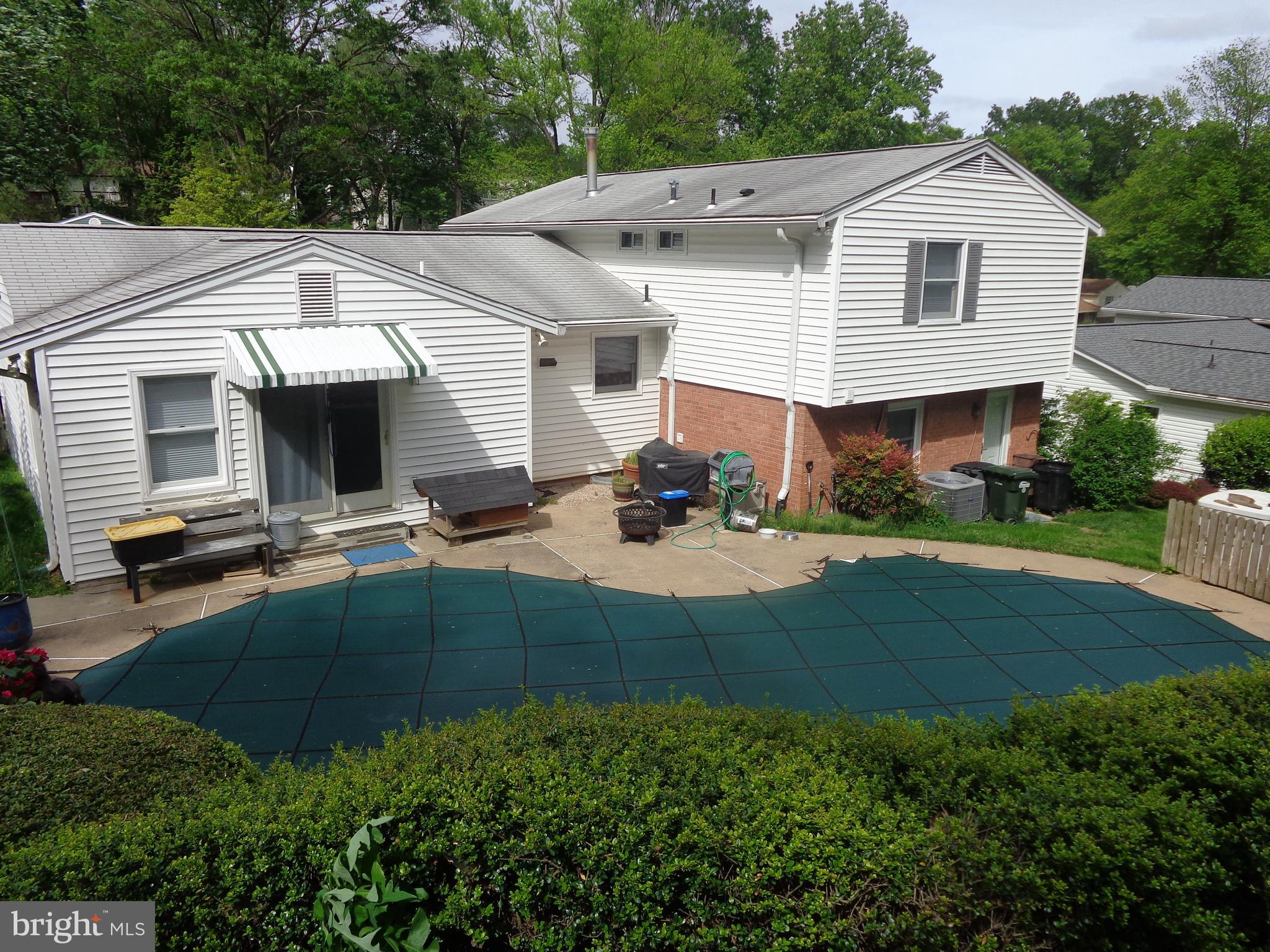 ROLLING VALLEY - Residential Lease