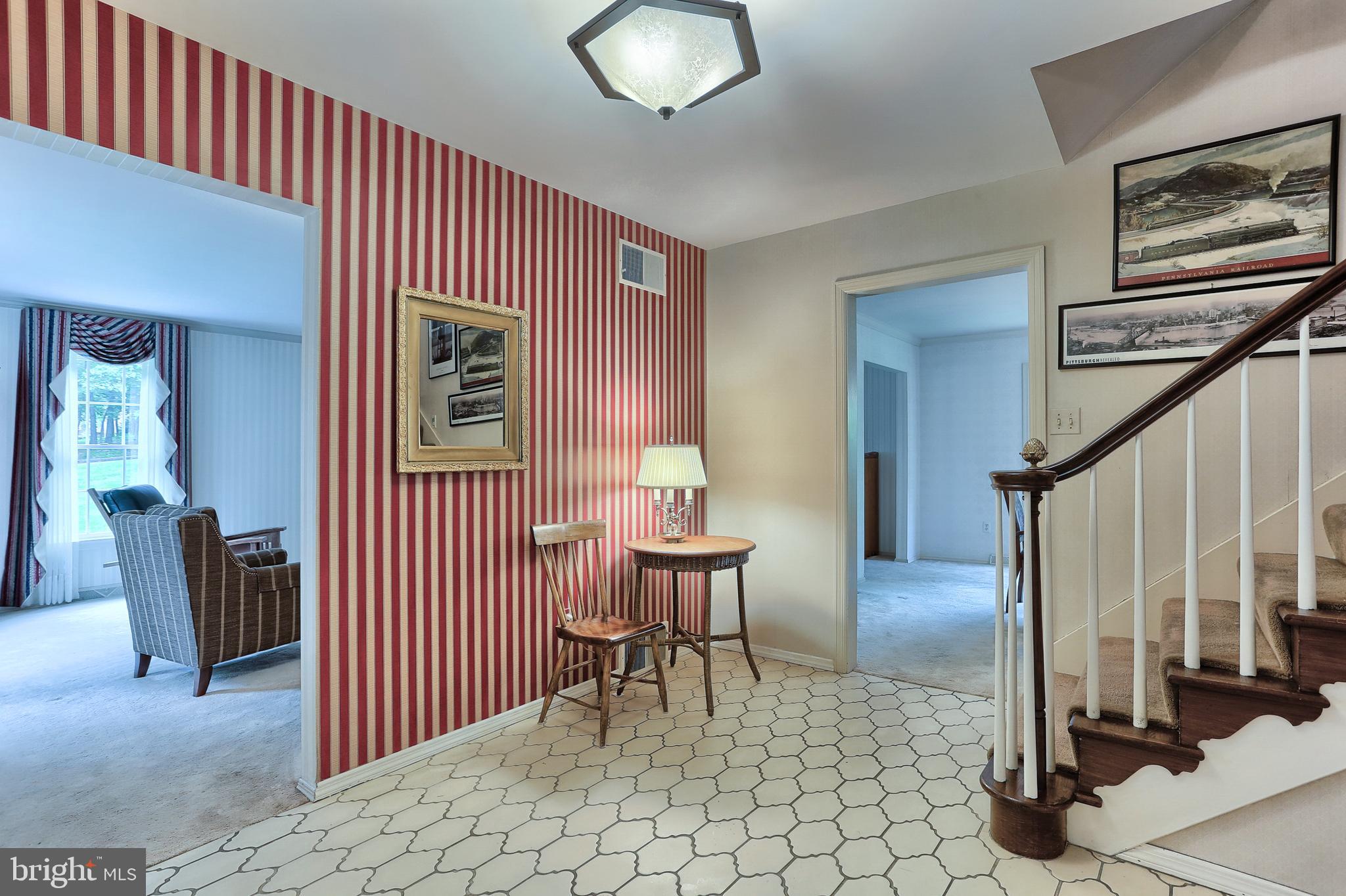 MOUNTAINDALE - Residential