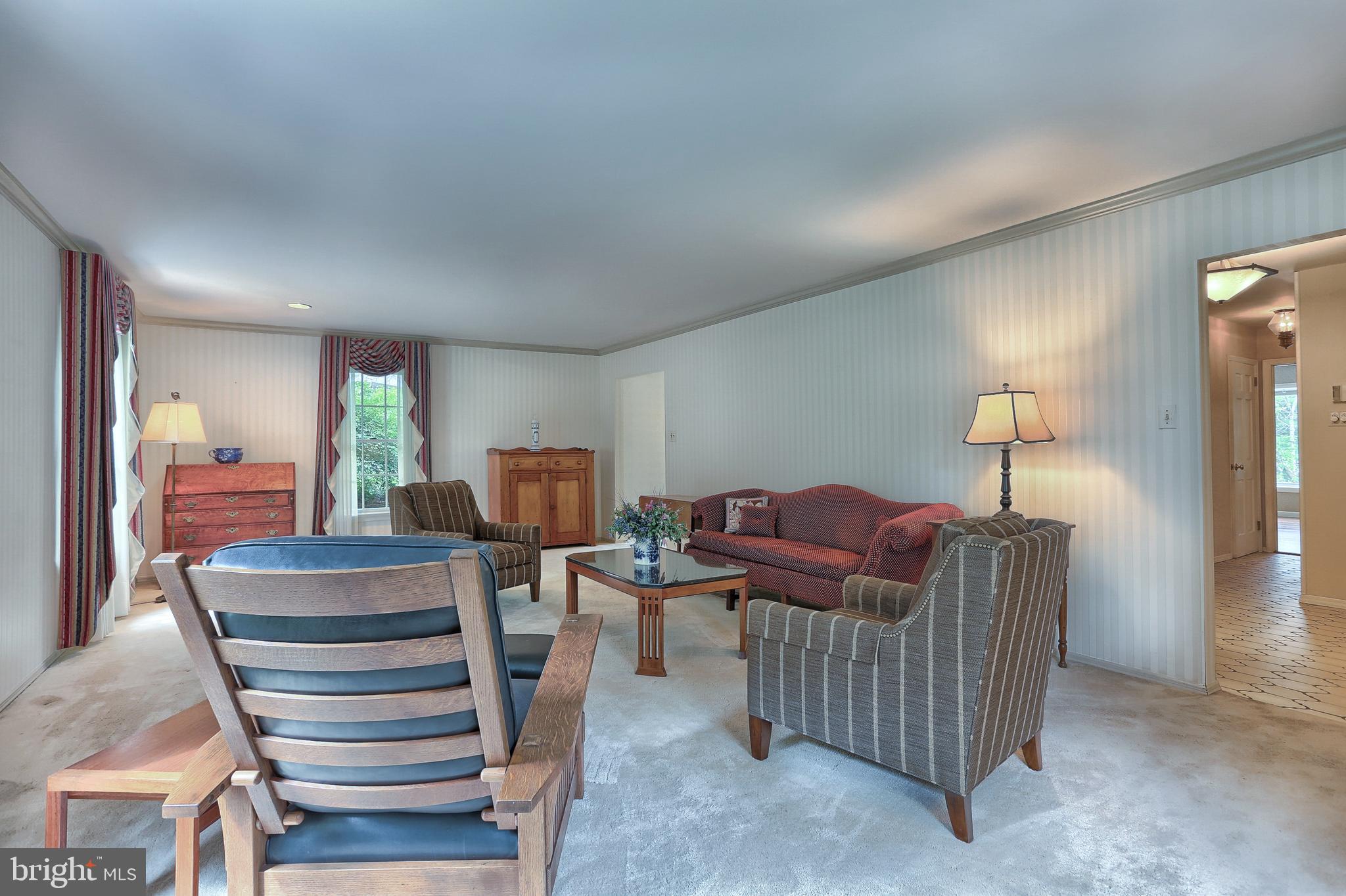MOUNTAINDALE - Residential