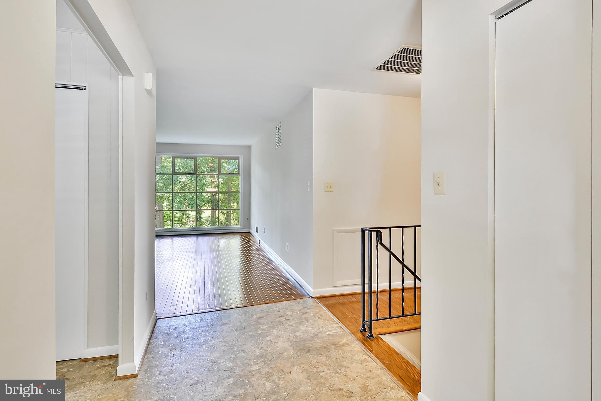 SOMERSET - Residential