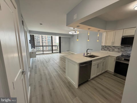 Condo For Rent - 5505 Seminary Road #917N<br/> FALLS CHURCH, VA 22041