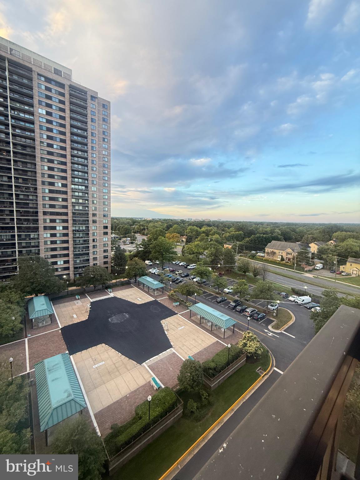 5505 SEMINARY ROAD 917N