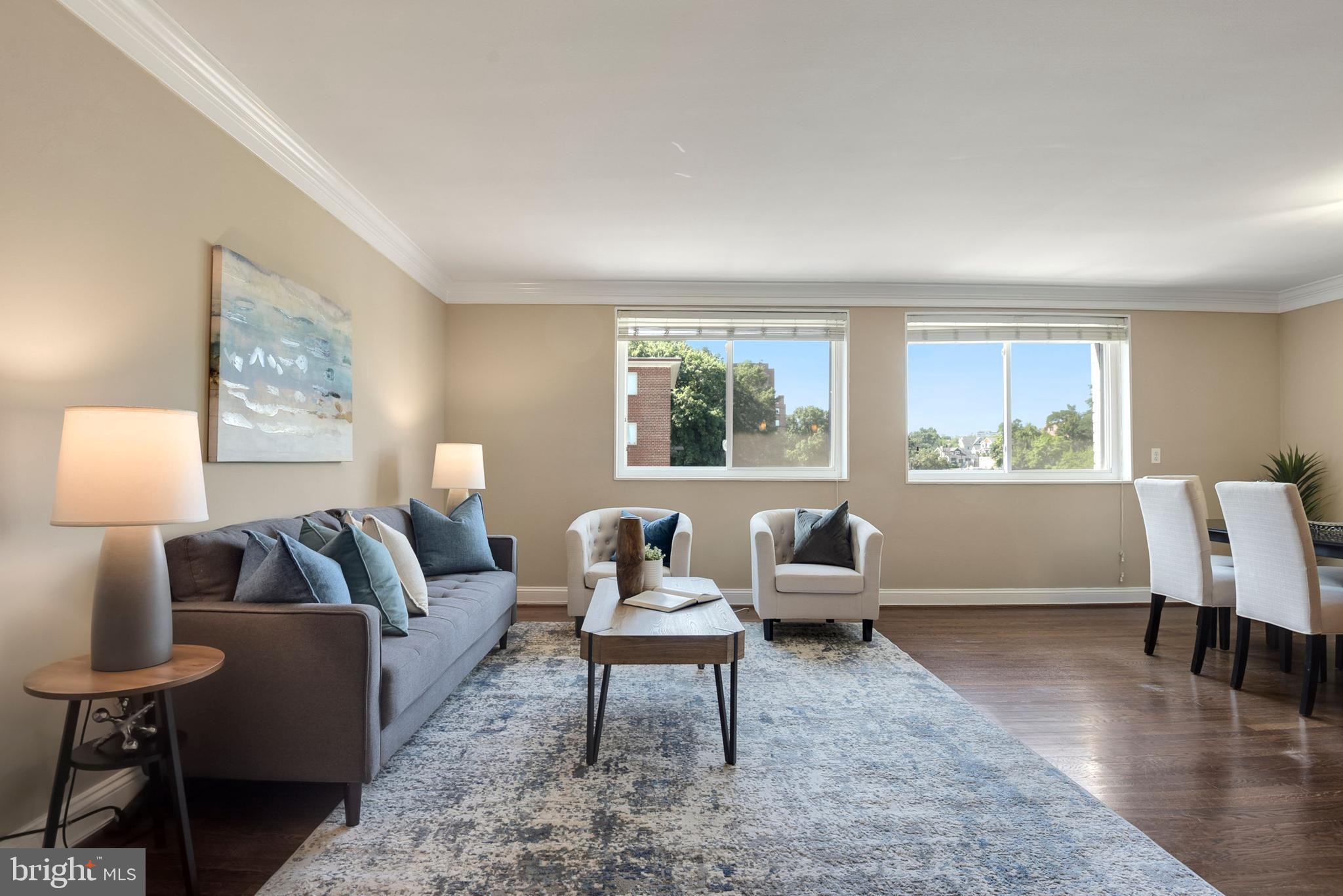 ADAMS HOUSE - Residential