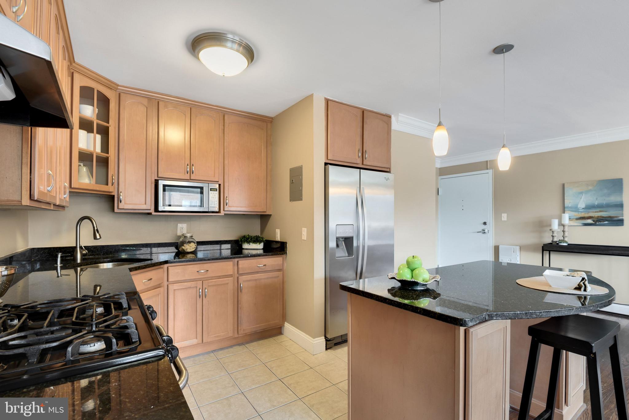 ADAMS HOUSE - Residential