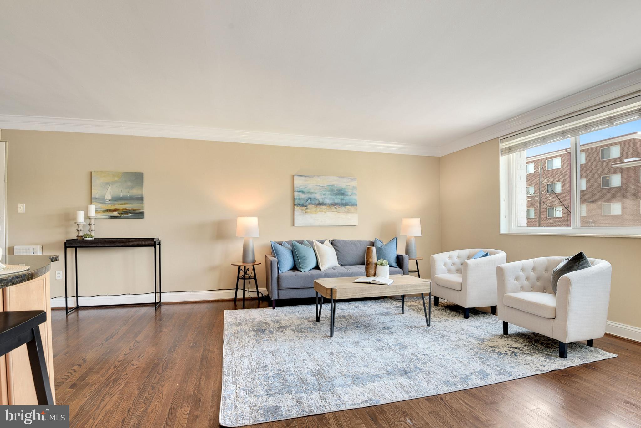 ADAMS HOUSE - Residential