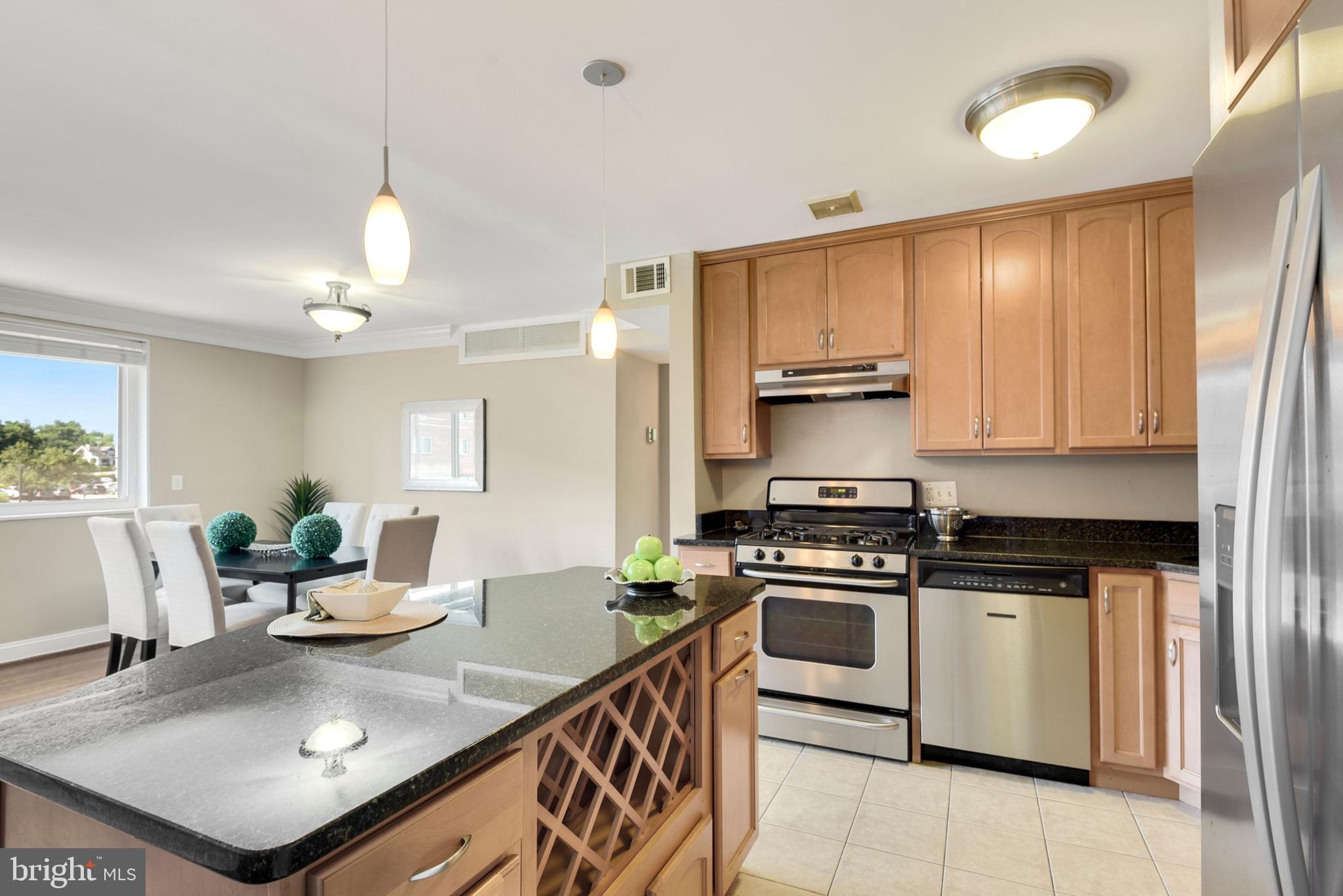 ADAMS HOUSE - Residential