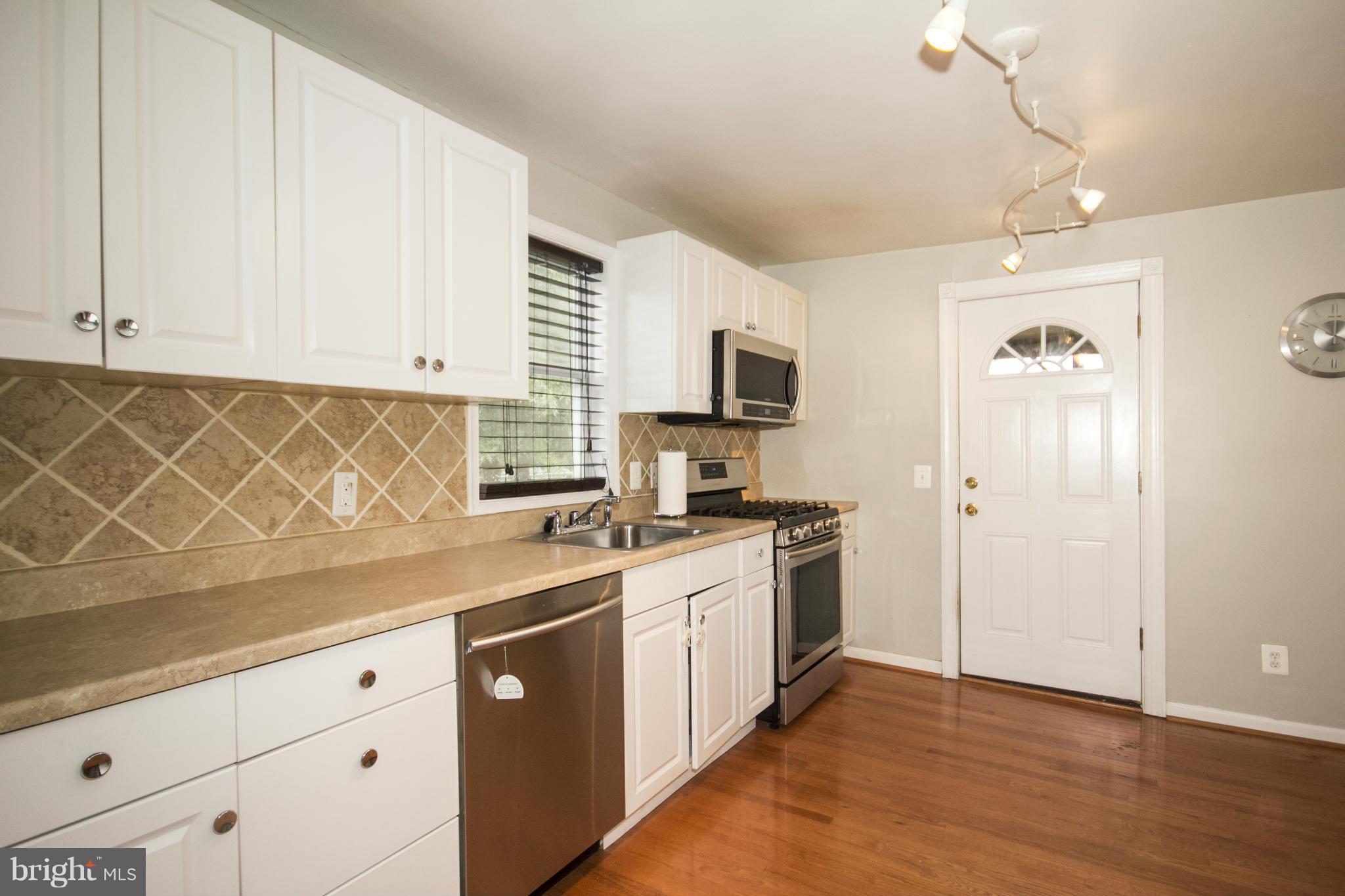 ARUNDEL GARDENS - Residential