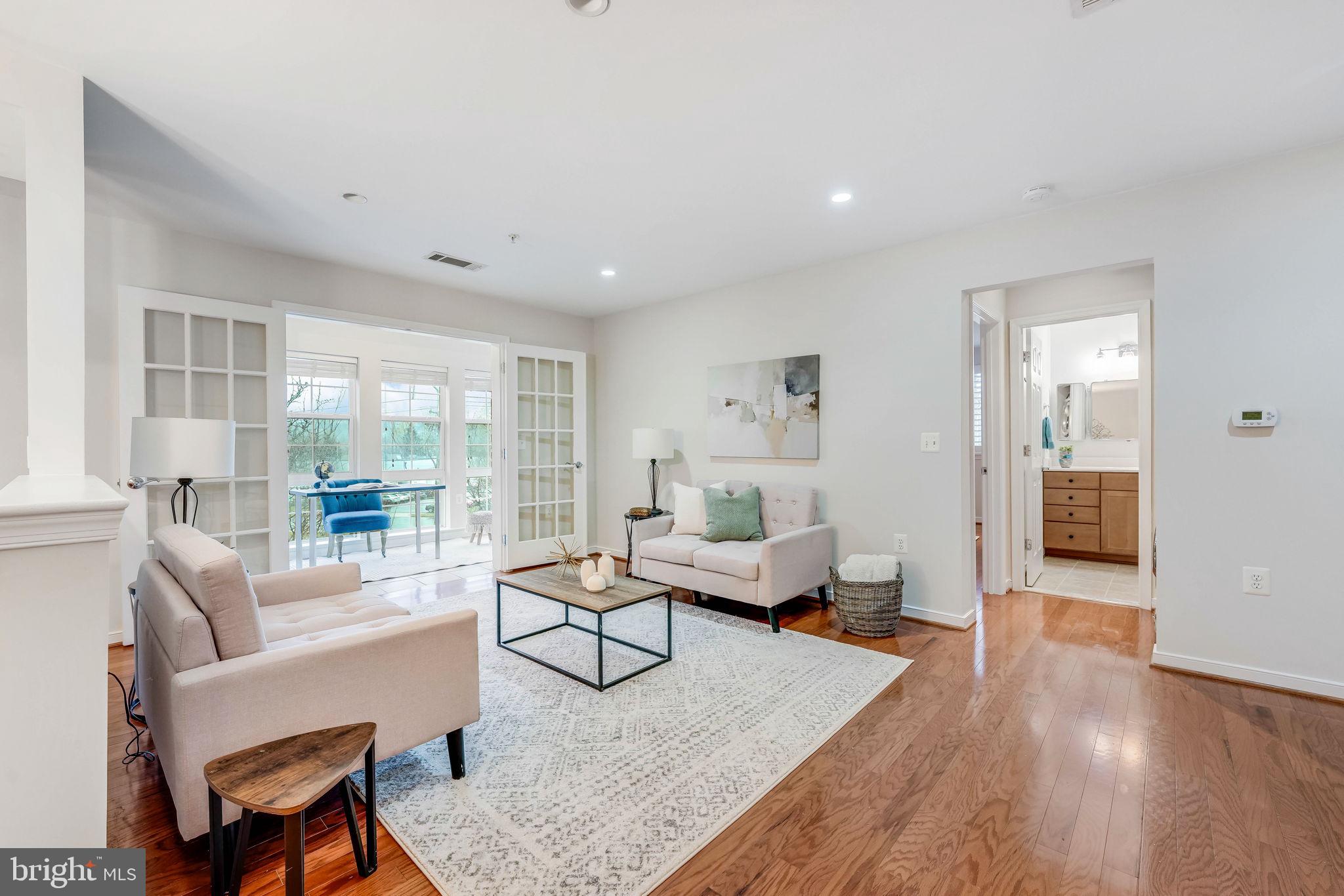 WEST VILLAGE OF SHIRLINGTON - Residential