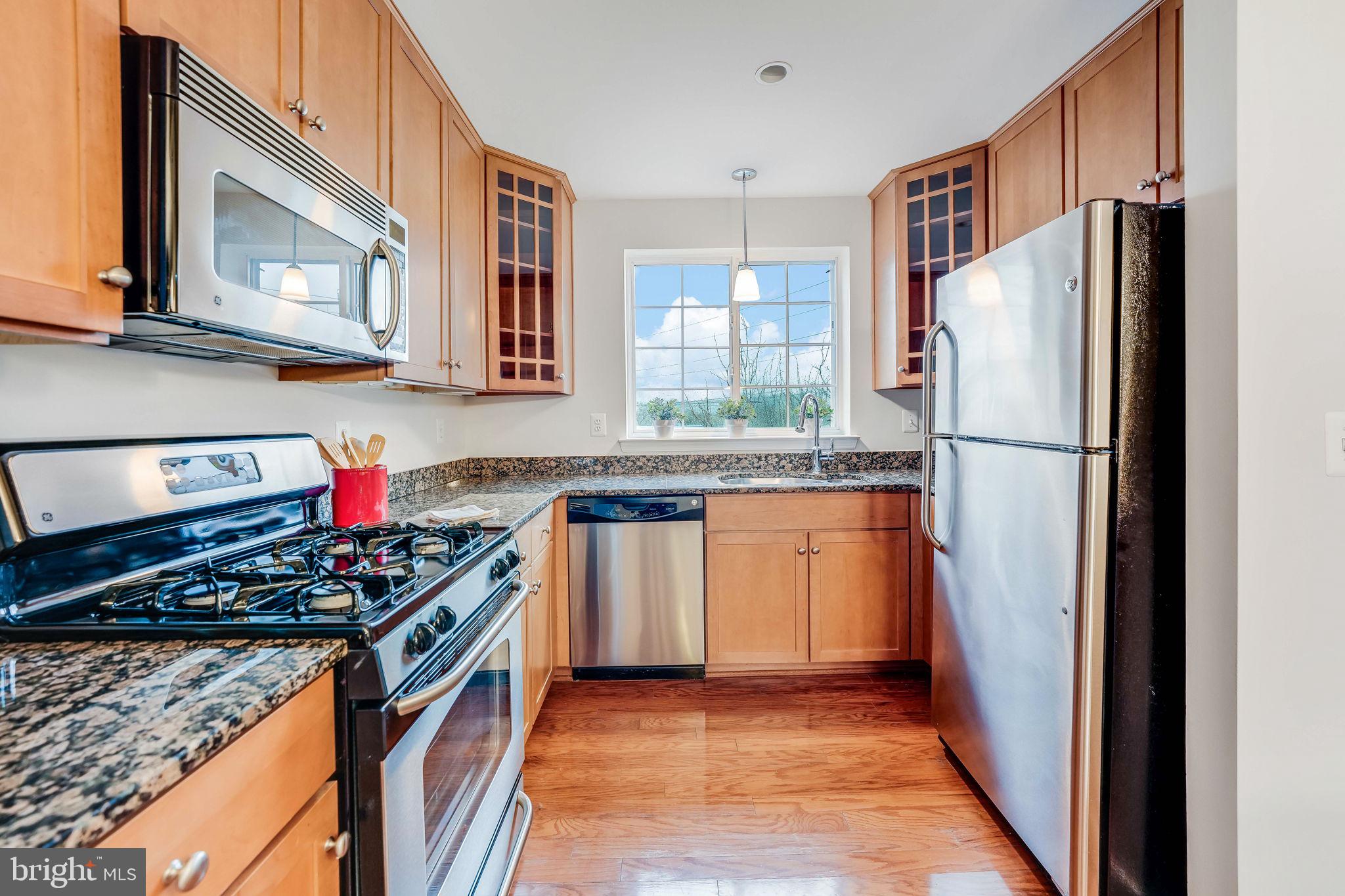 WEST VILLAGE OF SHIRLINGTON - Residential