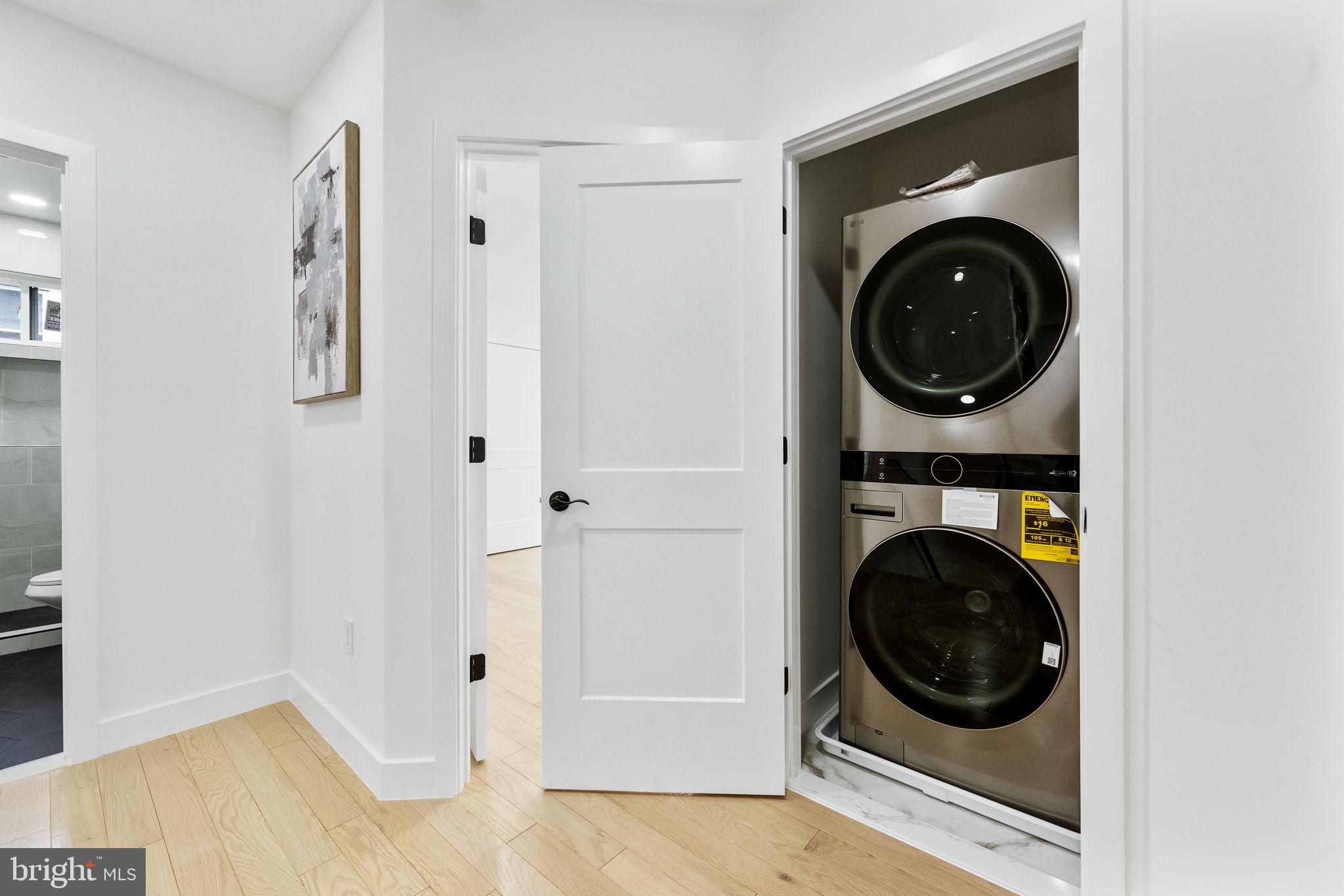 CAROLE HIGHLANDS - Residential