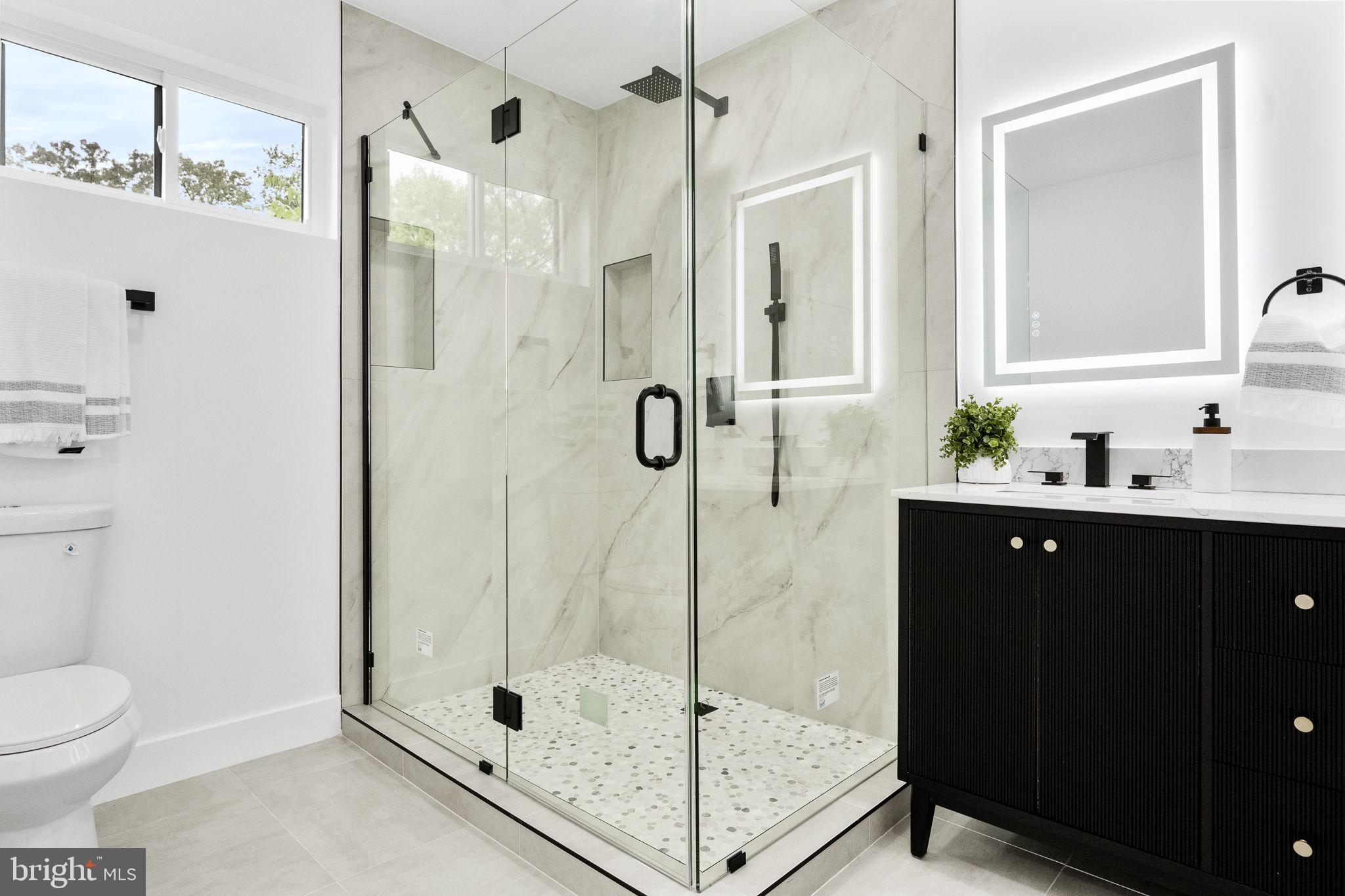 CAROLE HIGHLANDS - Residential