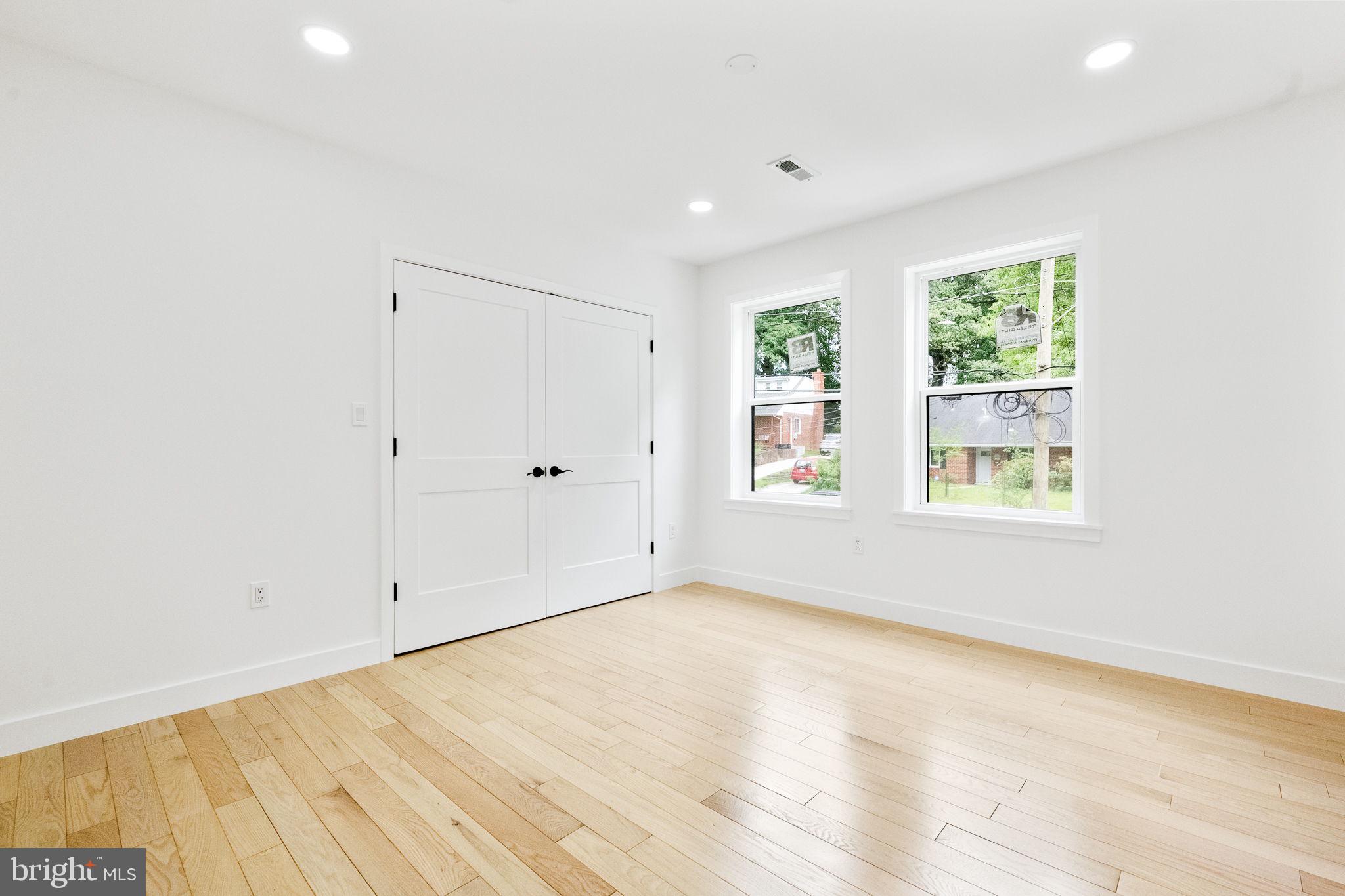 CAROLE HIGHLANDS - Residential